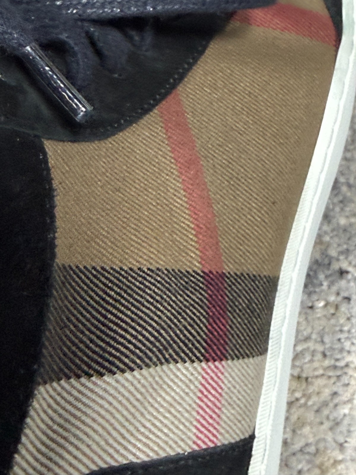 Burberry Sneakers Hi Top Women’s Size (38.5 EU-8 US) Nova Check Suede