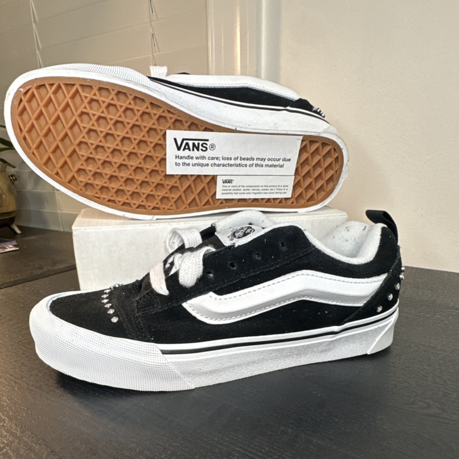 VANS Old Skool Black White Beaded NEW NWOB Low Top Women’s 6.5 Athletic Sneakers