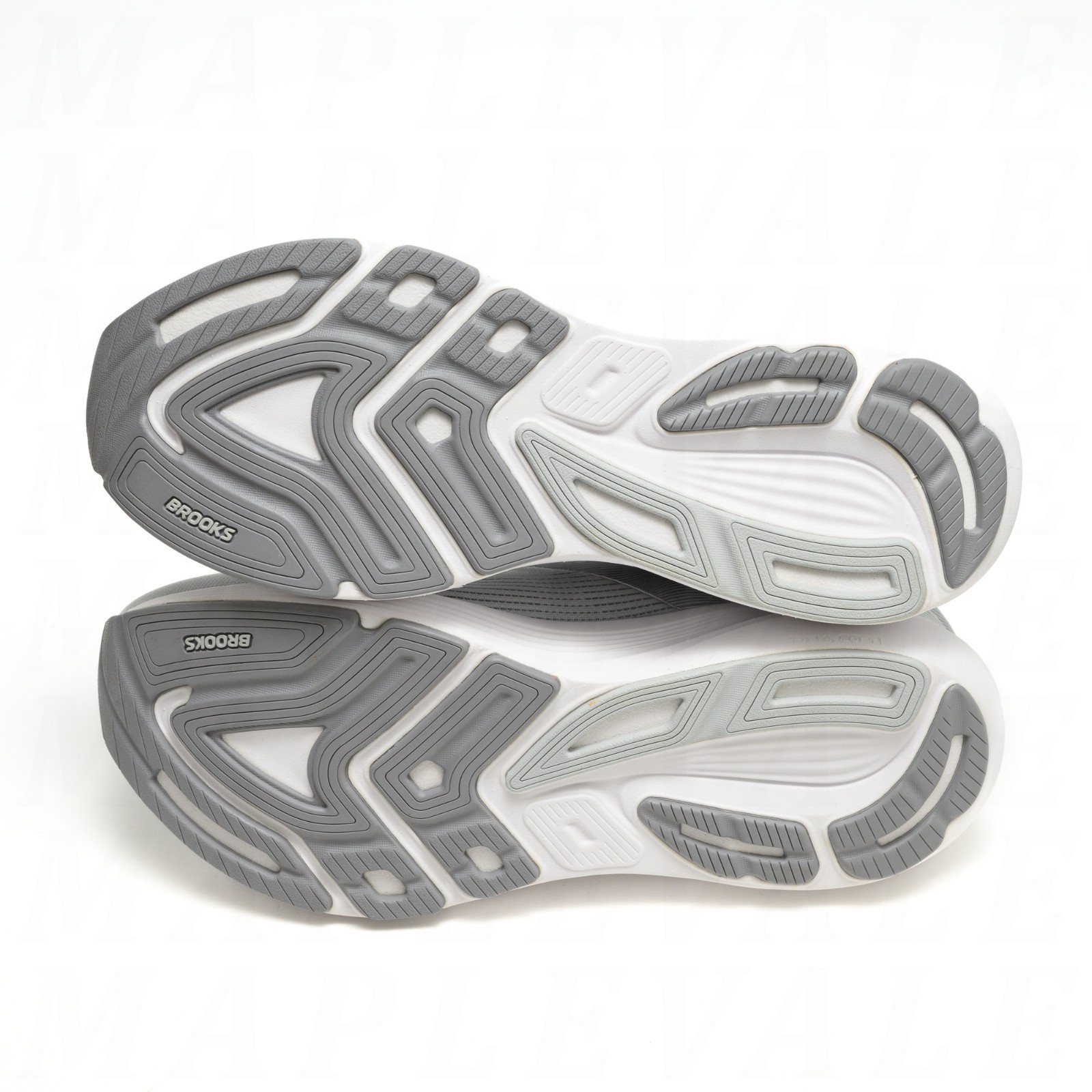 Brooks Revel 8 Women’s Sz 11.5 Running Shoes Walking Sneakers Gray 120456 1B 086