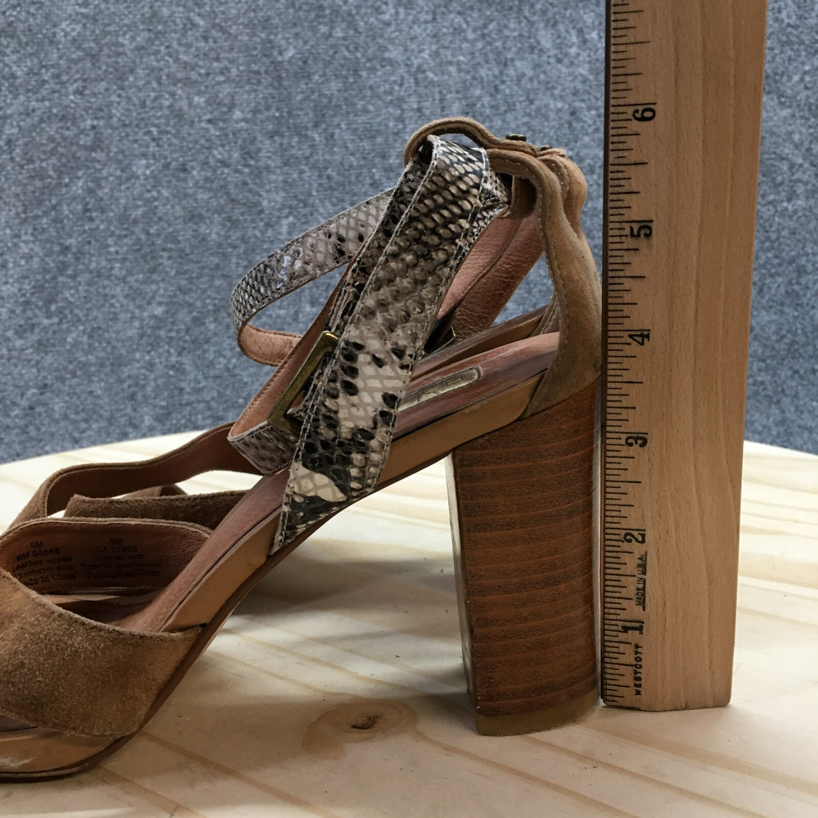 Halogen Sandals Womens 9 M Ankle Straps Brown Leather Heeled Snakeskin Casual