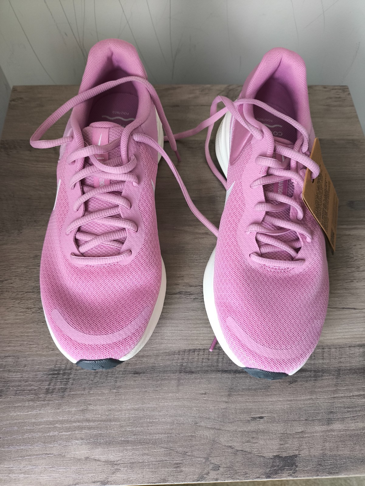 Size 8.5 – Nike Revolution 7 Elemental Pink Sail W