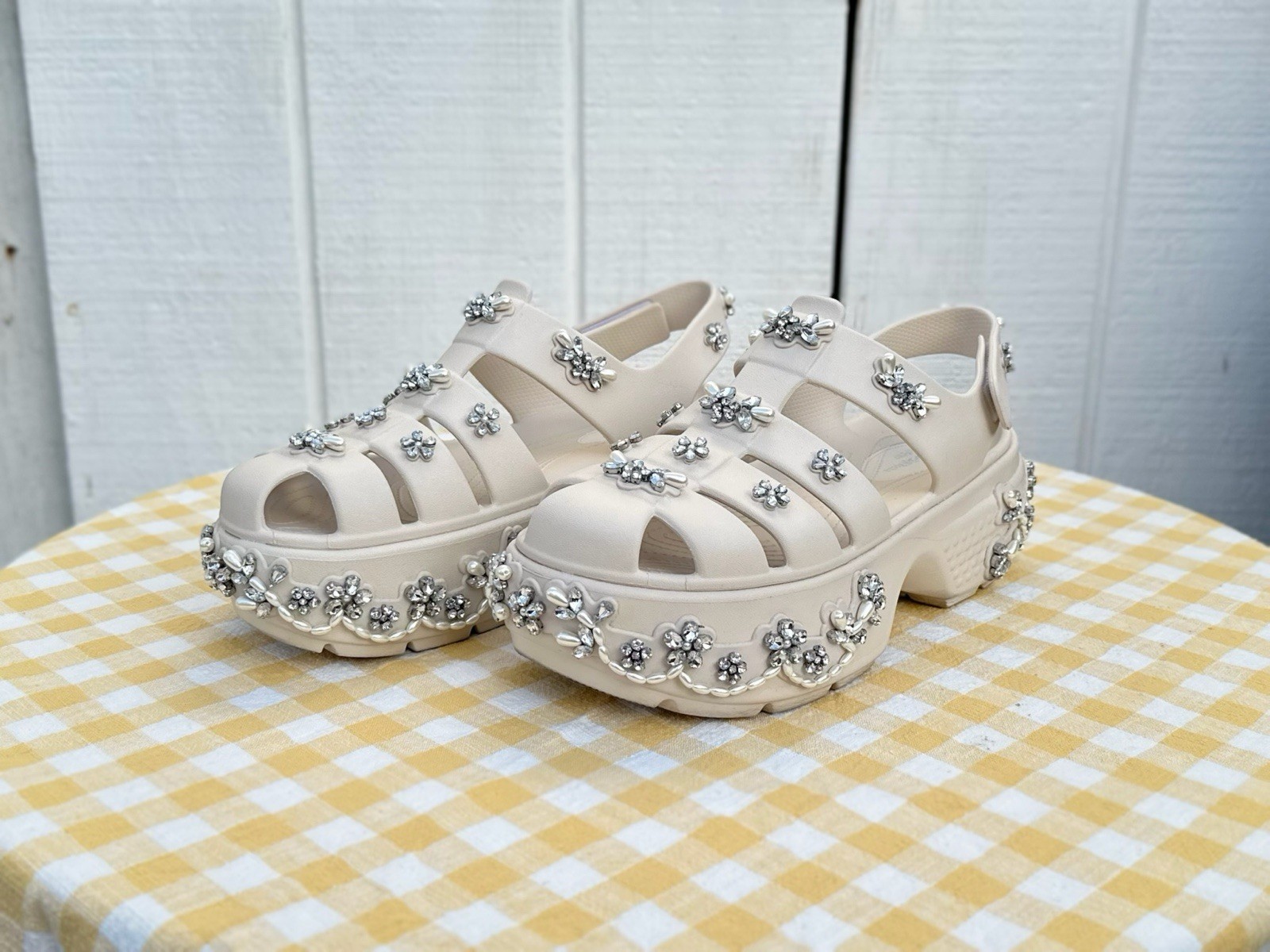 Simone Rocha x Crocs Stomp Fisherman Sandals in Stucco 42/43 (US Women’s 11)