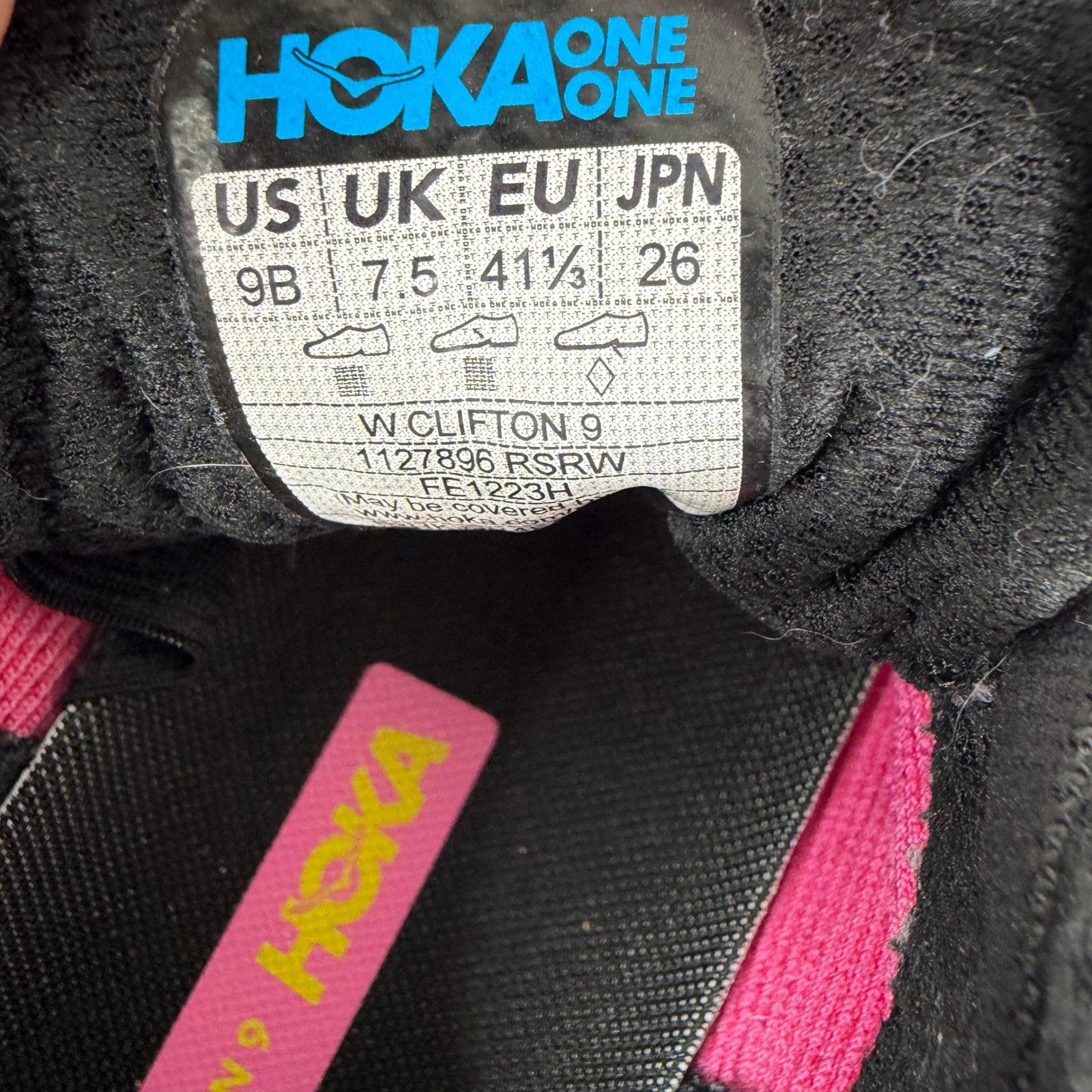 Hoka Clifton 9 Womens Running Shoes ‘Raspberry Strawberry Size 9B