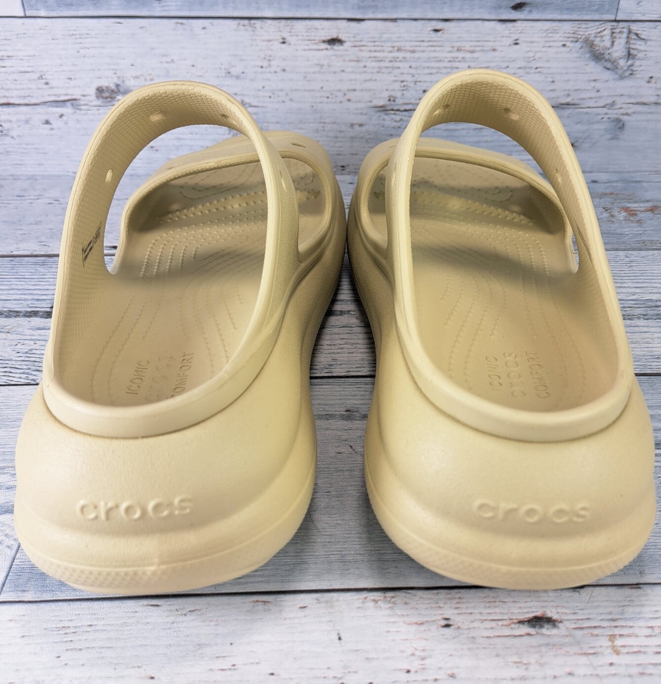New Crocs Classic Crush Sandal Women’s 9 Mens 7 Bone/Tan