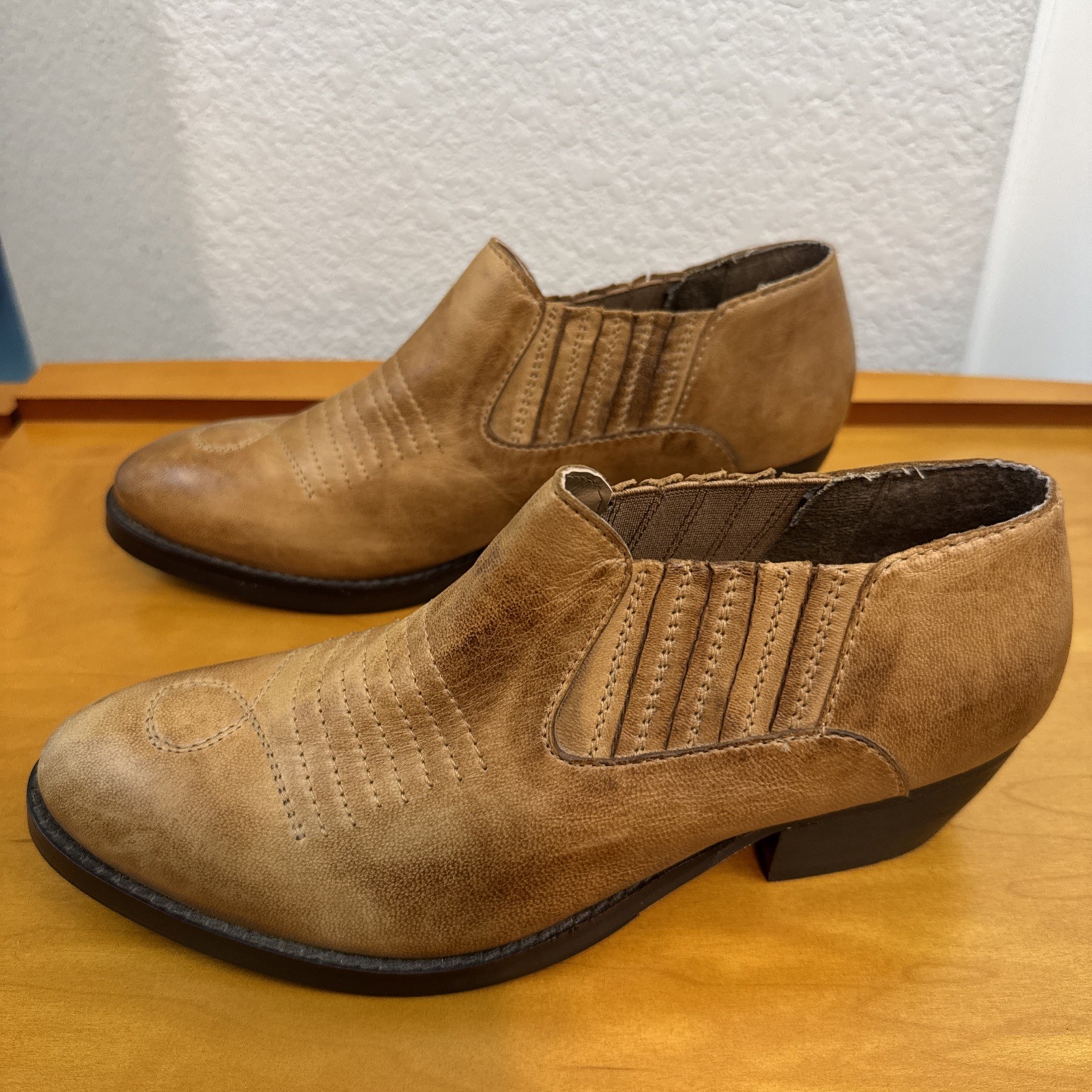 Skechers Memory Foam Leather Shootie Western Ankle Boots Booties Womens Sz 7