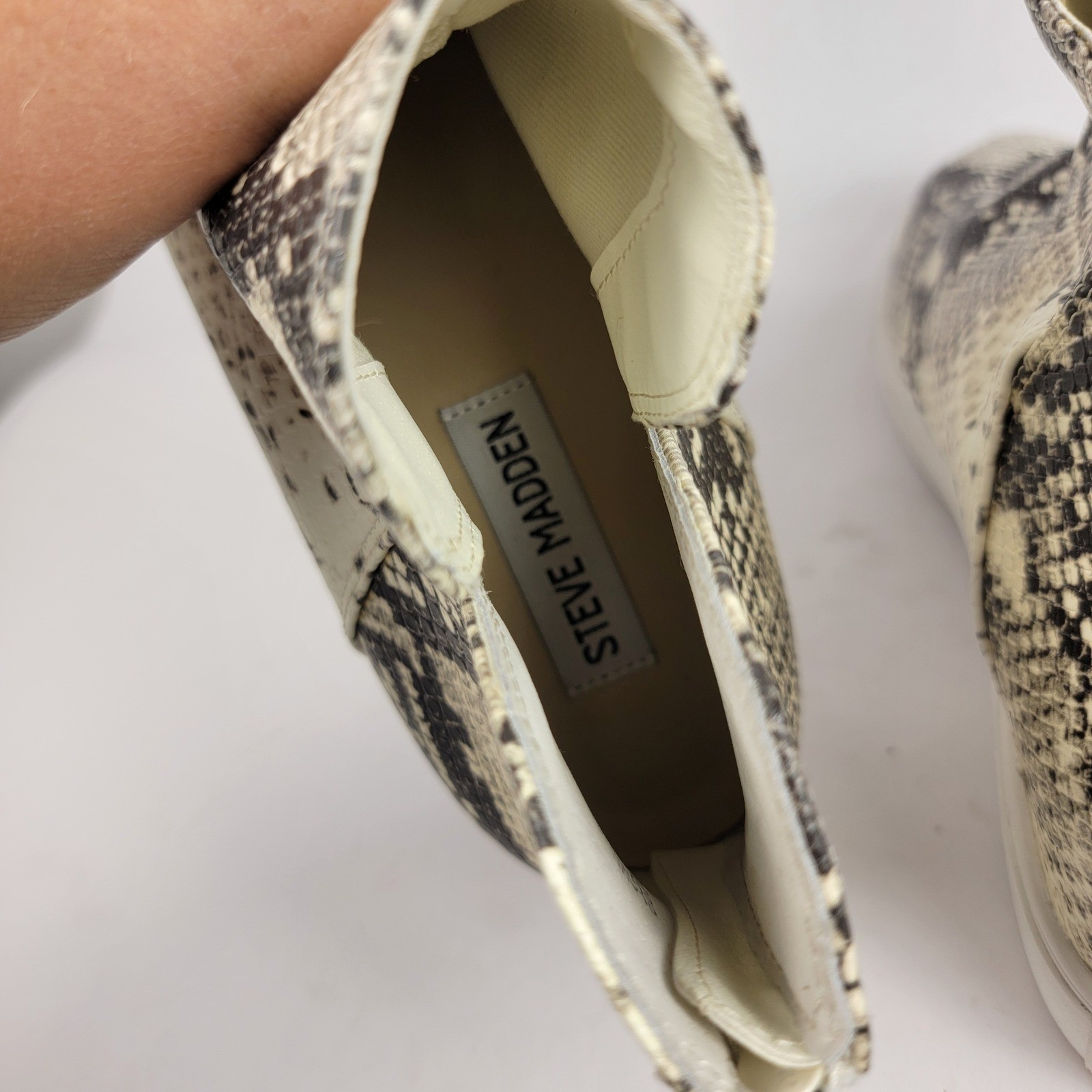 Steve Madden Claud Womens 9 Snakeskin Wedge Sneakers Streetwear Casual Shoe