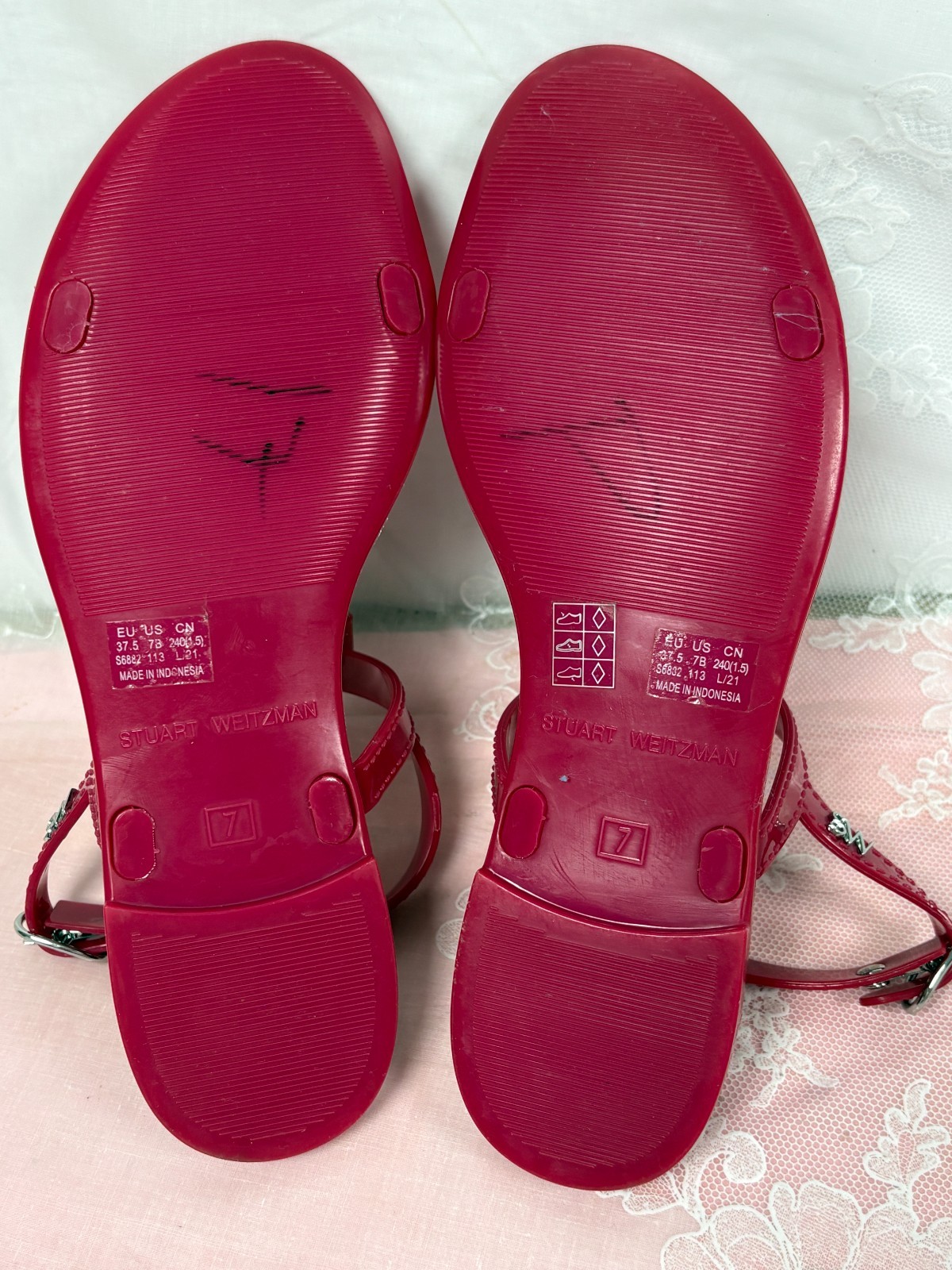 NEW-Stuart Weitzman-Women-S6832-Rasbery color Jelly Sandals.Sz-7B.Indonesia.