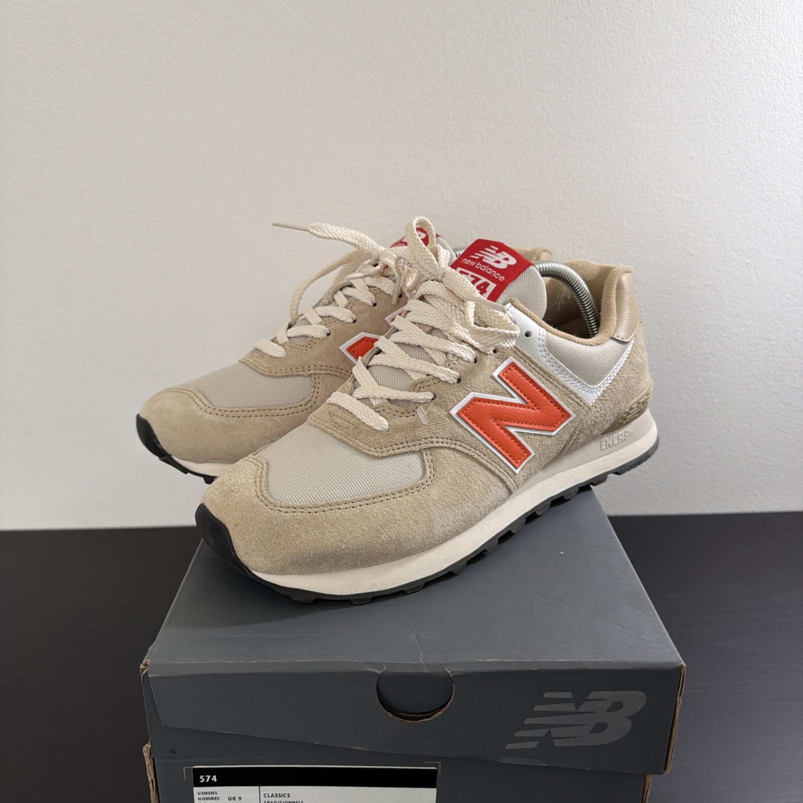 New Balance 574 Classic Men’s Sneakers, Size 9.5, Beige/orange