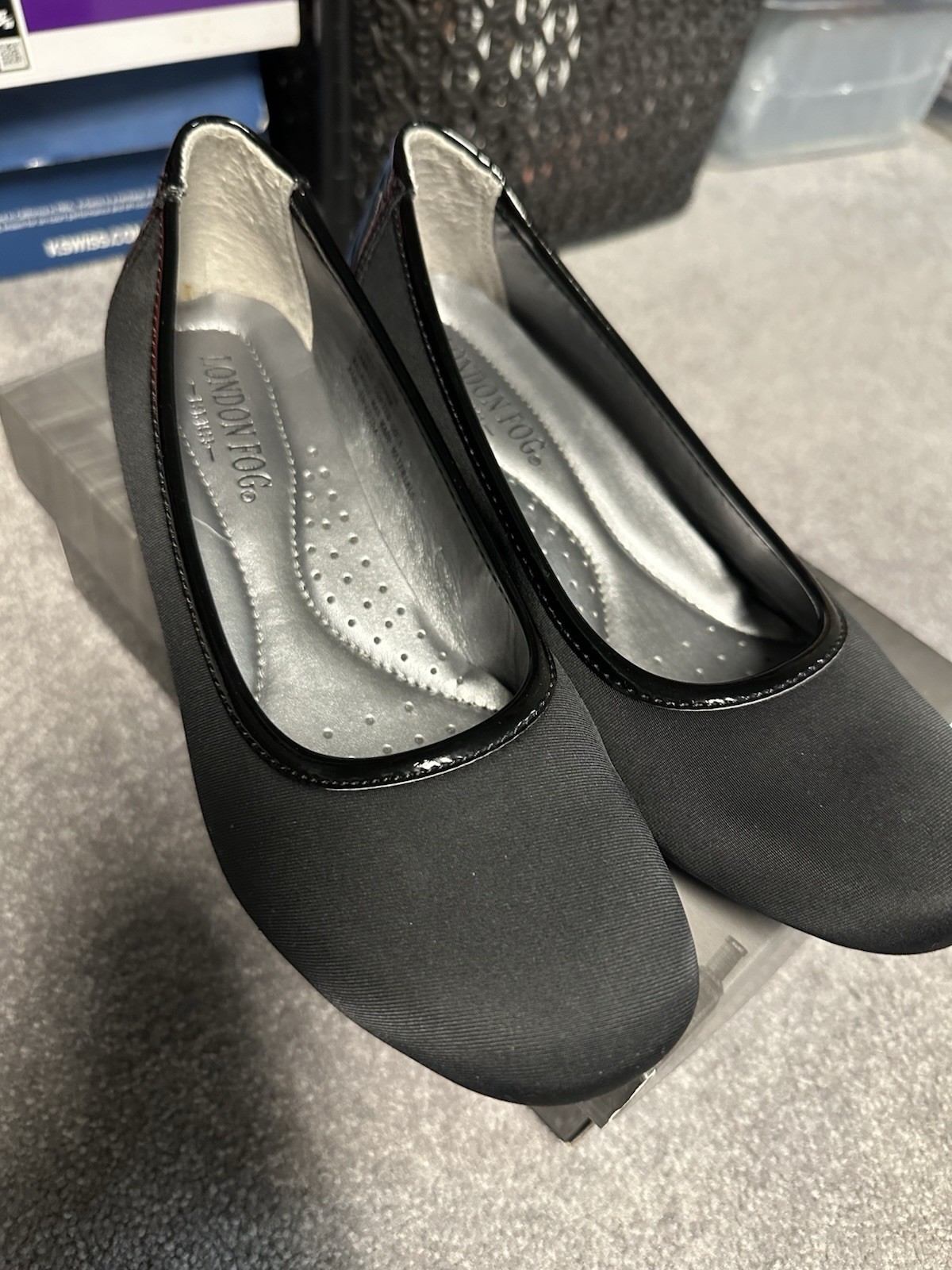London Fog Women’s Size 7 Black Wedge Pumps Patent Trim Slip-On Round Toe