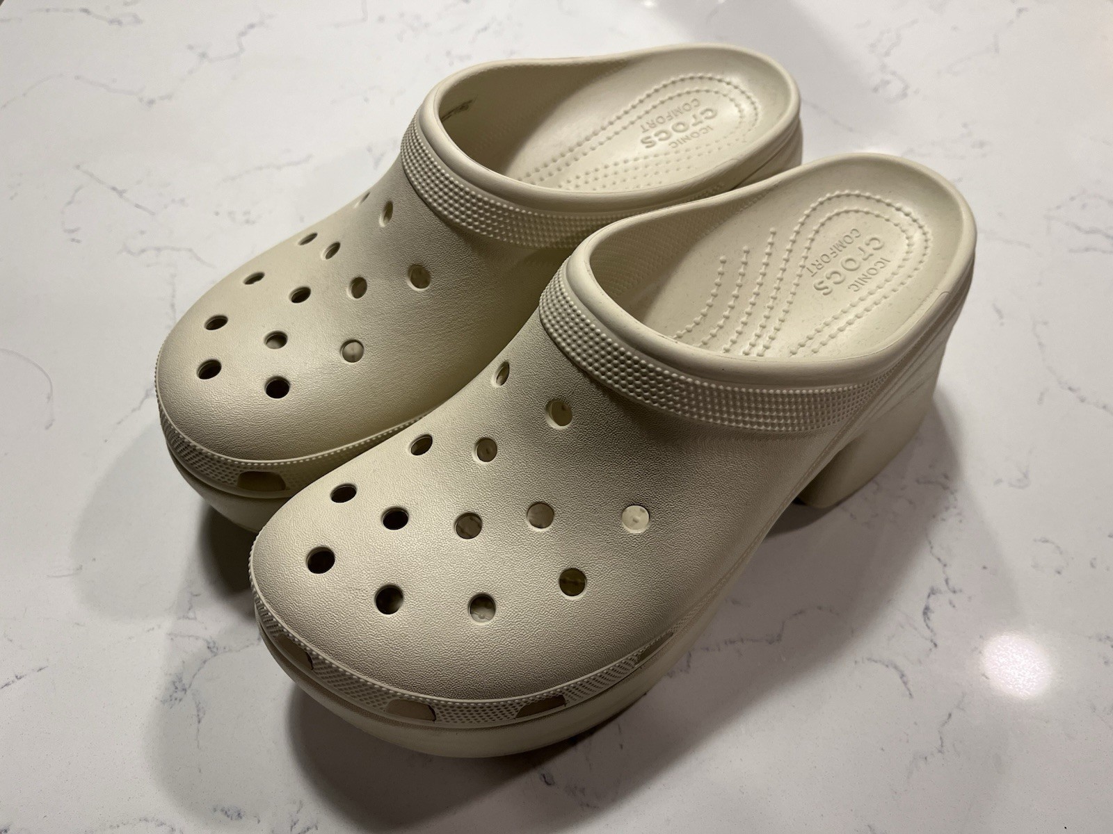 Crocs Iconic Comfort Siren Beige Clog Platform Chunky Heels Slip On Size 12 New