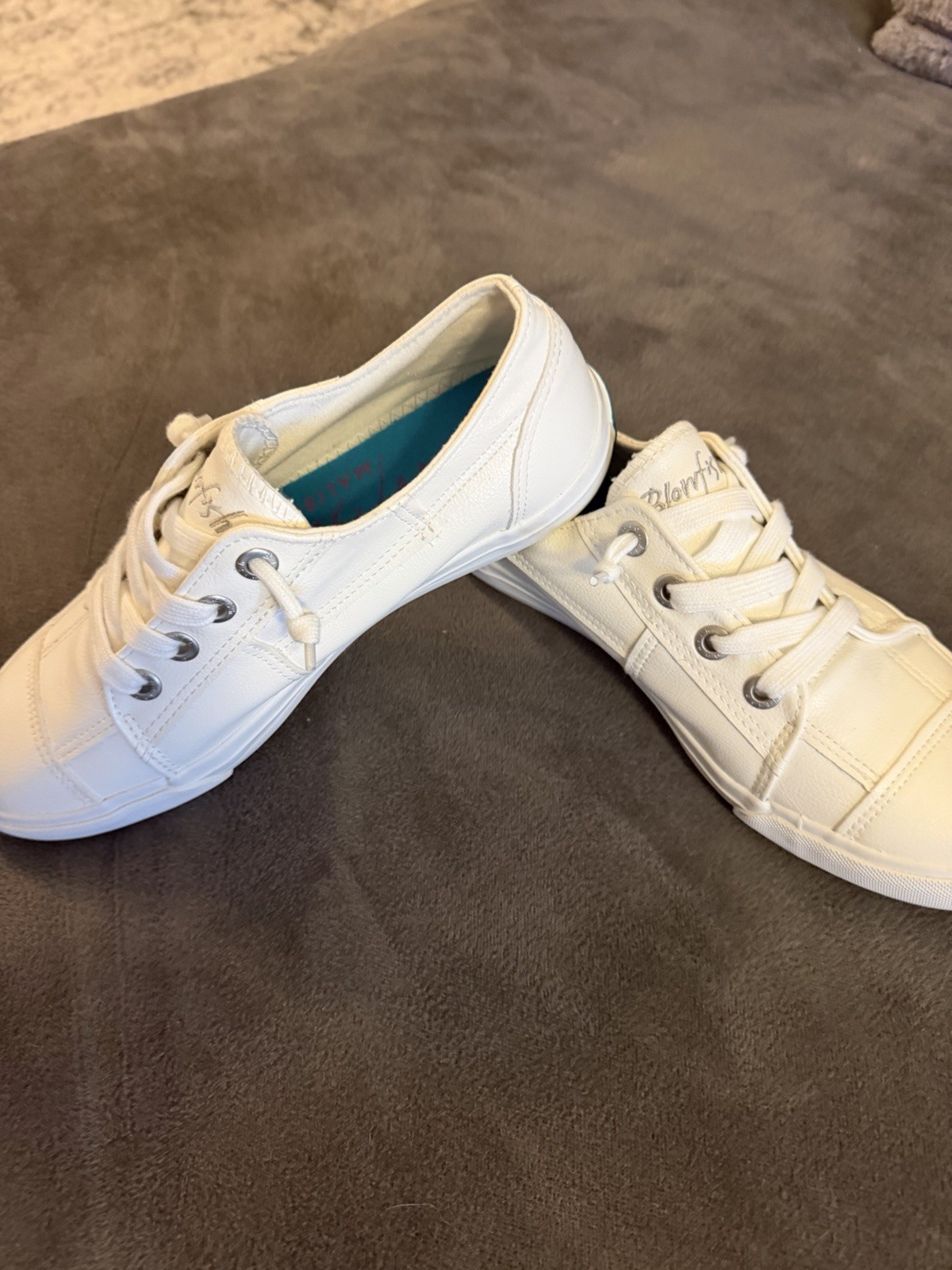 Blowfish White Leather Low Top Lace-Up Athletic Sneaker Unisex Adults