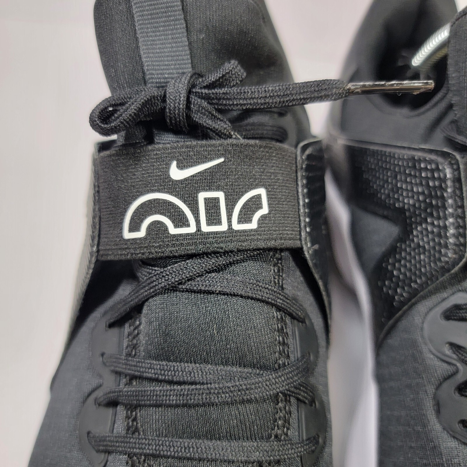 Nike Air Max Bella TR 5 Running Shoes Women’s 11 Black White Charcoal DD9285-010