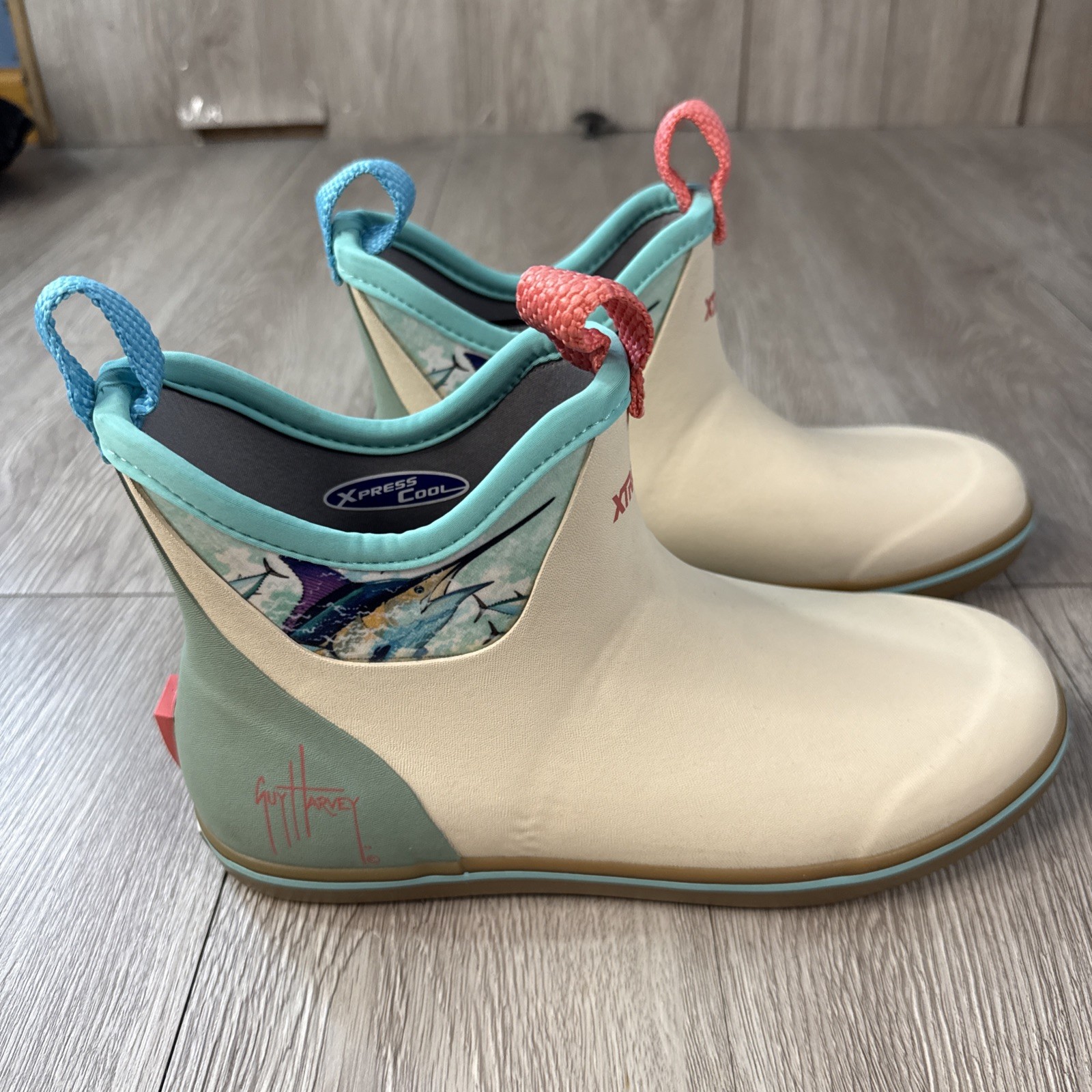 XTRATUF Salmon Sisters Women’s Guy Harvey Deck Boots Bone White Marlin Size 10