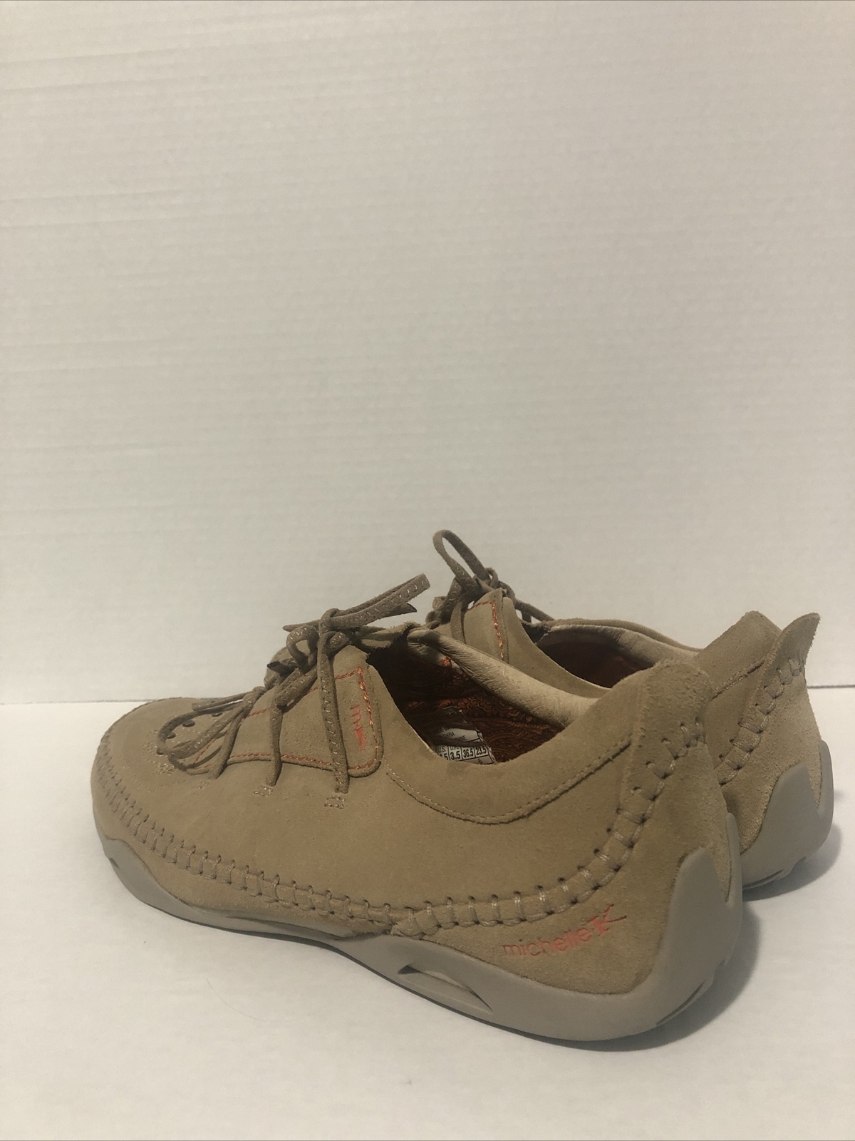 Michelle K Womens Shoes- Size 6.5-Tan Suede Leather SN32090 Euc Free shipping
