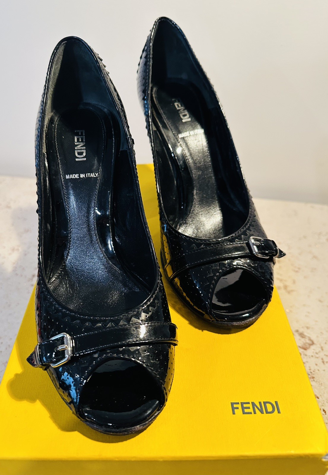 Fendi Designer Black Women Patent Leather Peep Toe Pump Classic Italy Size 7.5