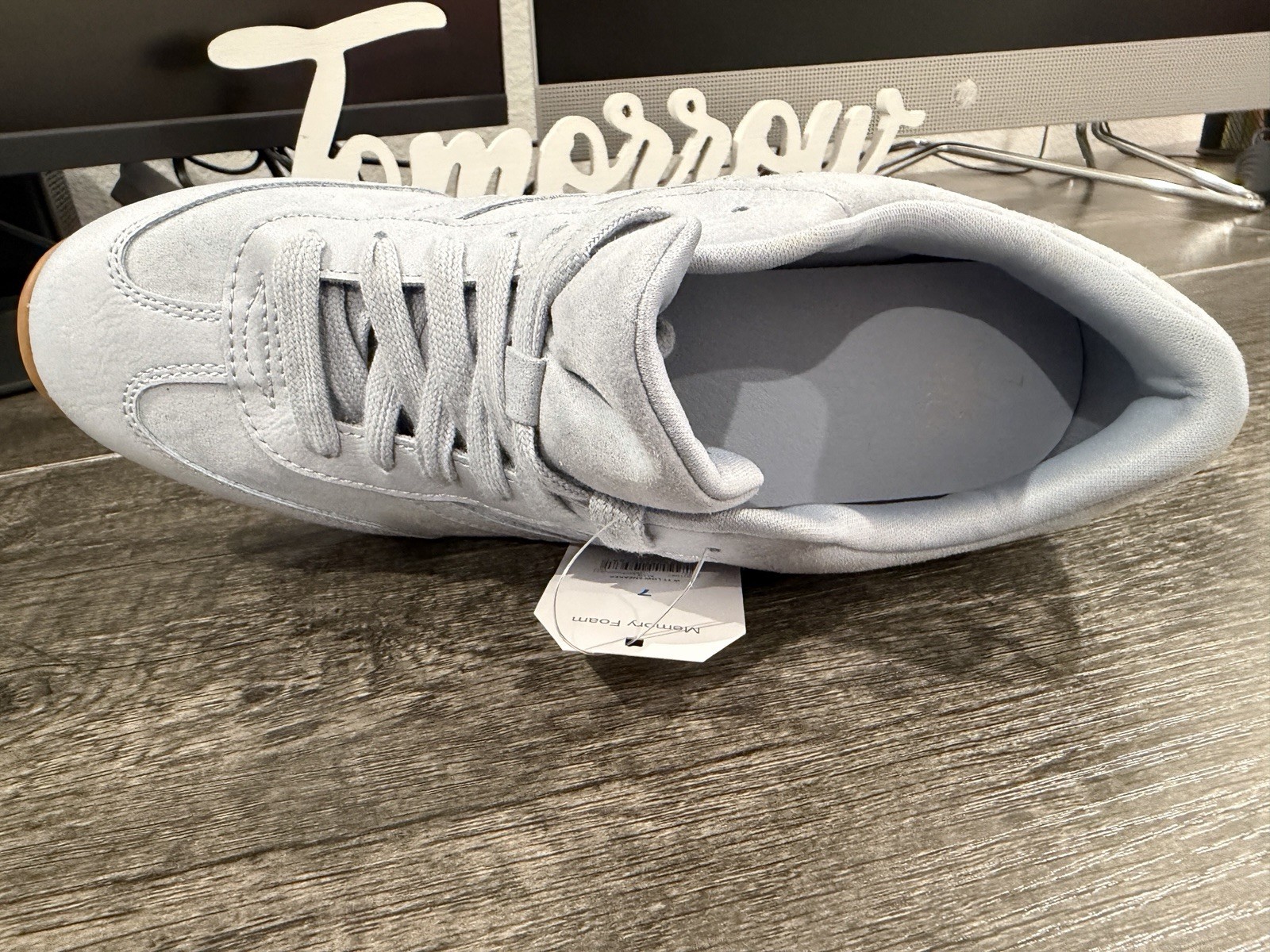 Time And Tru Women’s Gray Lace-Up Low Top Athletic Sneakers Logo Accent