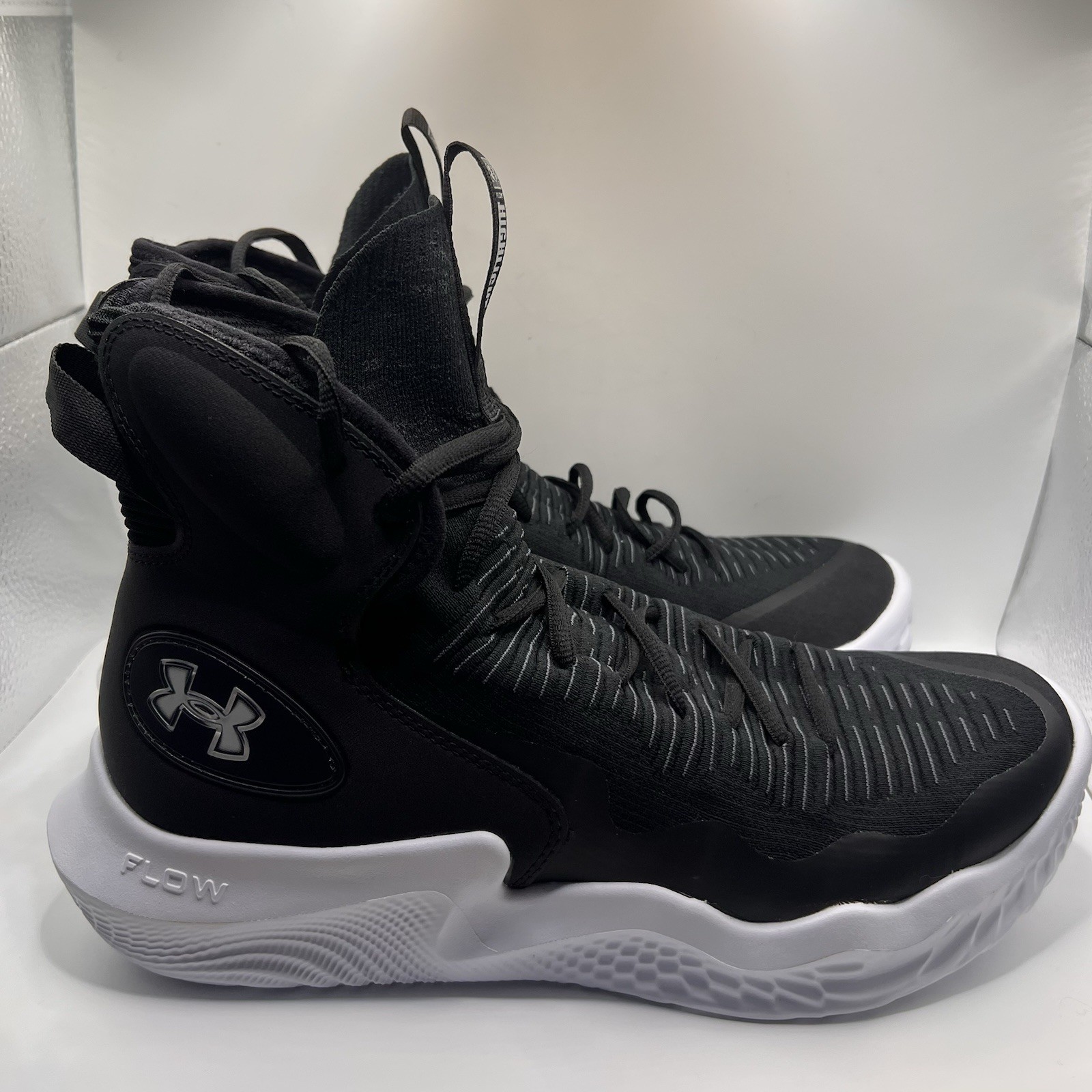 Under Armour Women’s Flow Highlight Ace Volleyball Shoes 12.5 Black High Top New