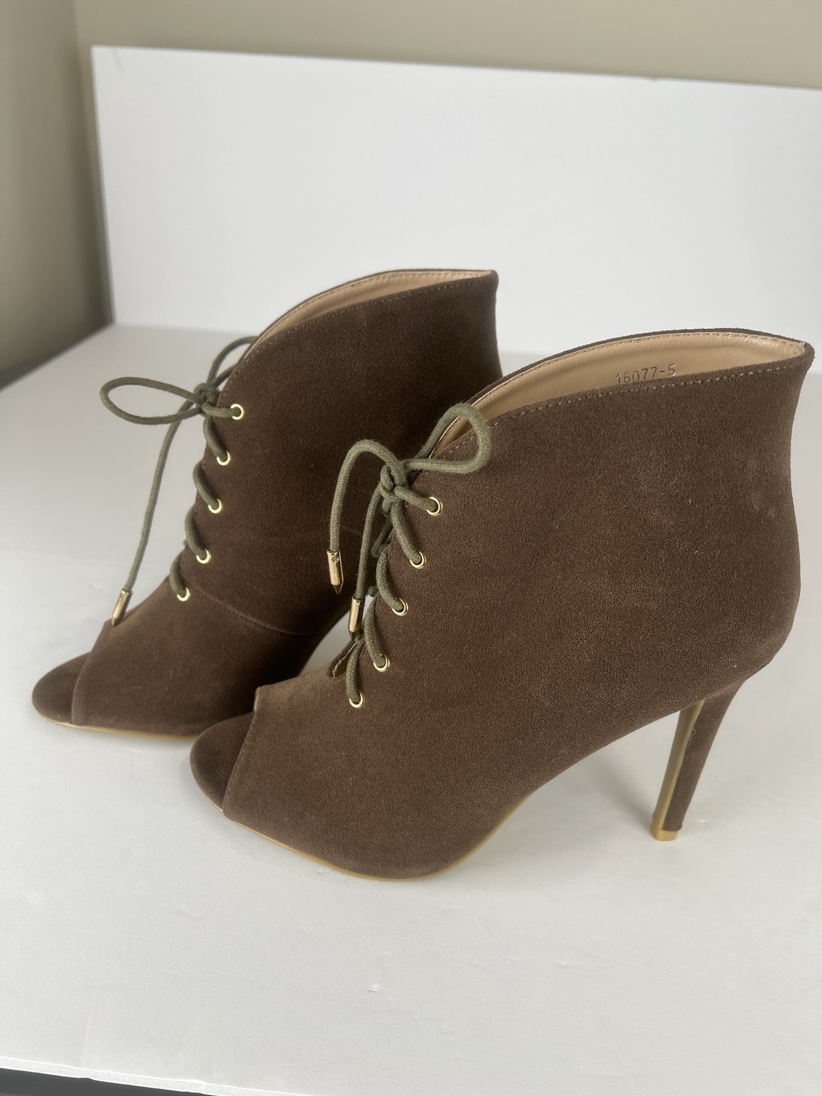 M & L Women’s Peep Toe Lace Up Ankle Booties Brown Faux Suede 9M