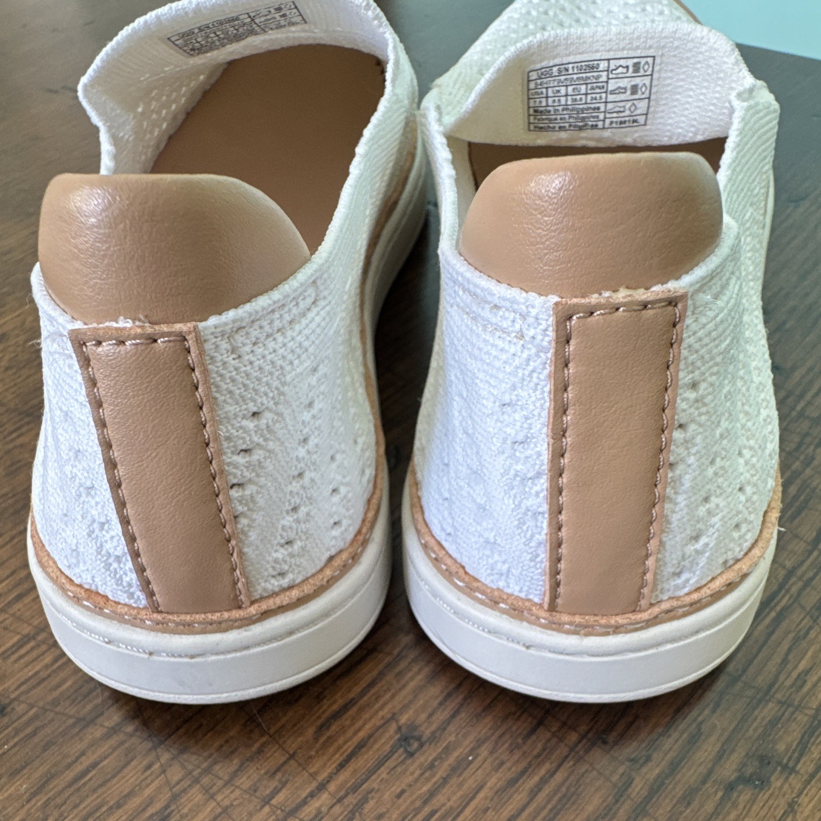 UGG Women’s Sammy 1102560 Chevron Knit Slip-On Sneakers US 7.5 EU 38.5