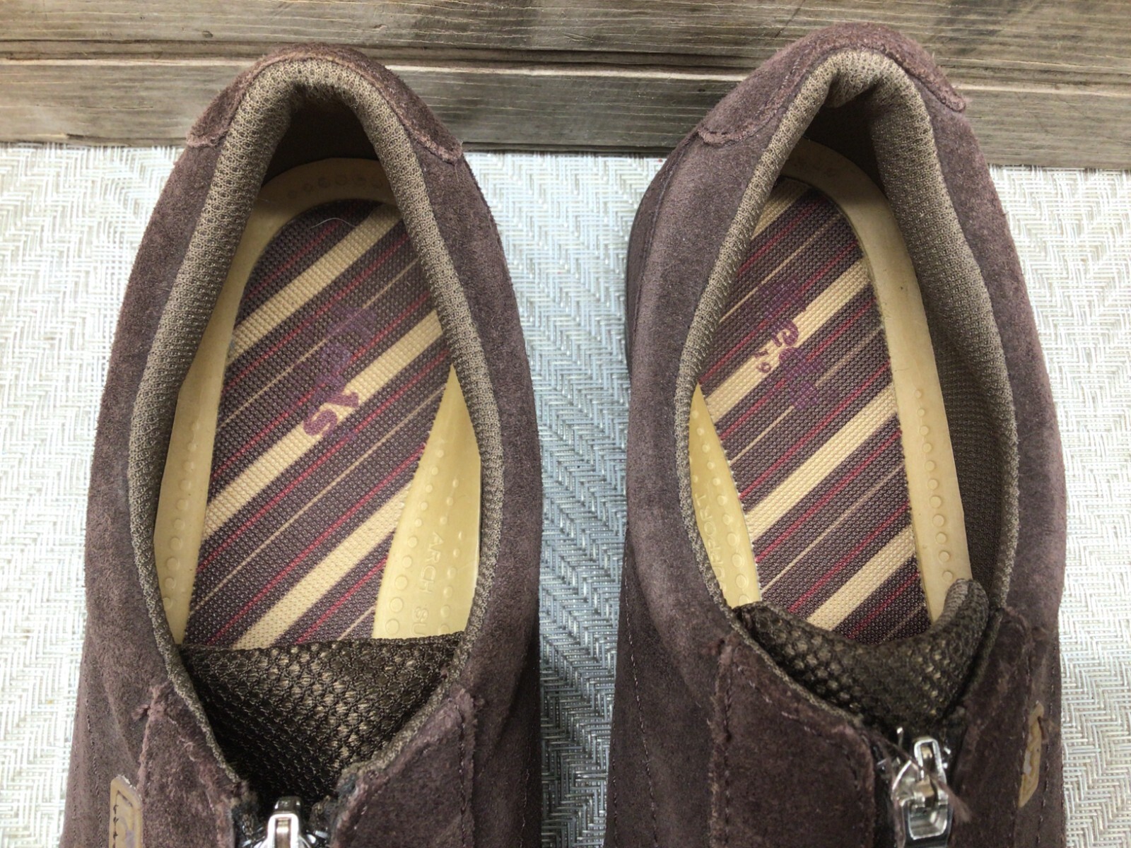 KEDS Womens Expresso Brown Suede Zip Front Shoes Slip On Size 9.5