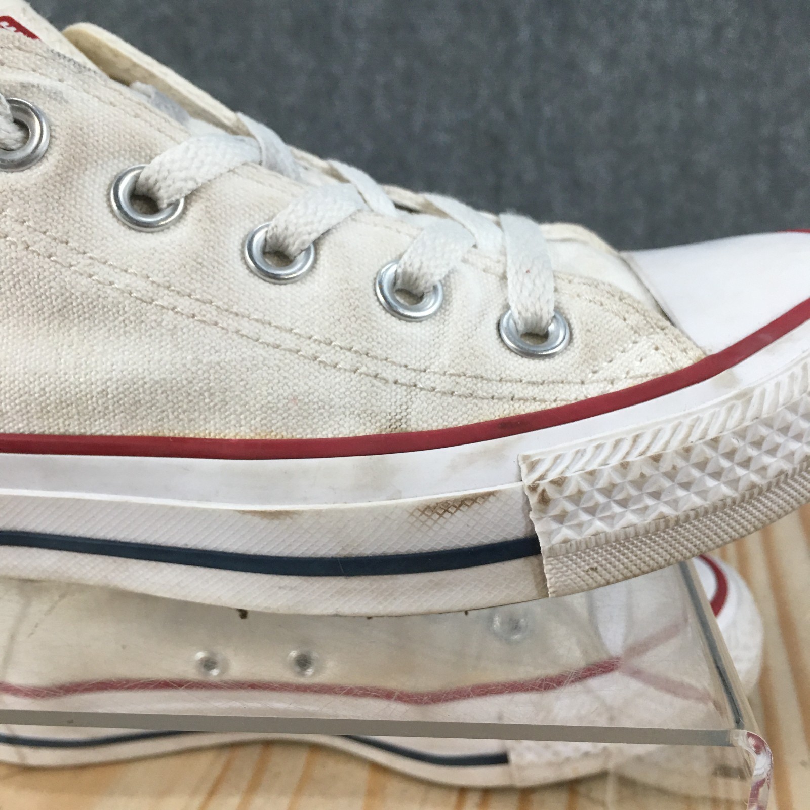 Converse Chuck Taylor All Star Shoes Mens 4 Womens 6 Lace Up Sneakers Canvas Whi