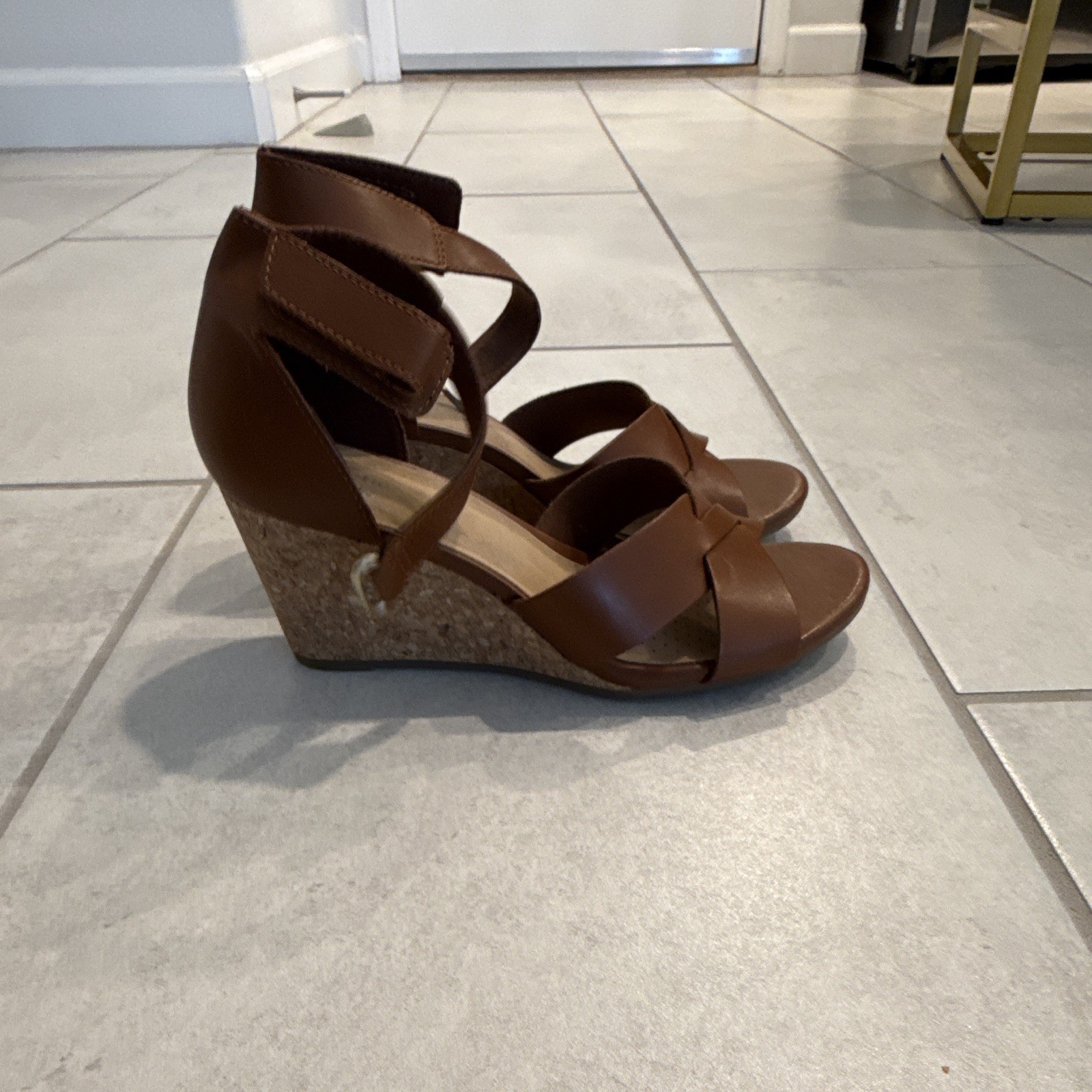 Clarks Women’s Brown Leather Wedge Sandals Adjustable Ankle Strap US 7 EU 37.5