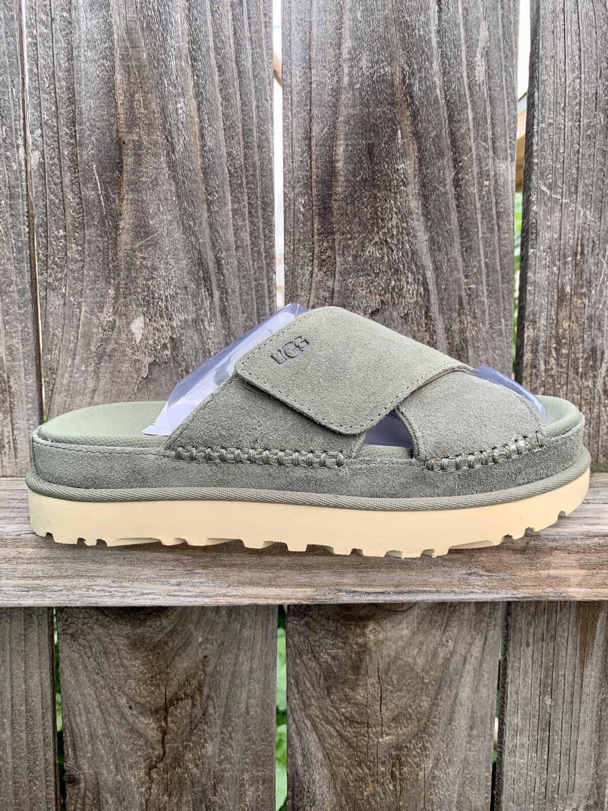 UGG Sandals Women Goldenstar Slide