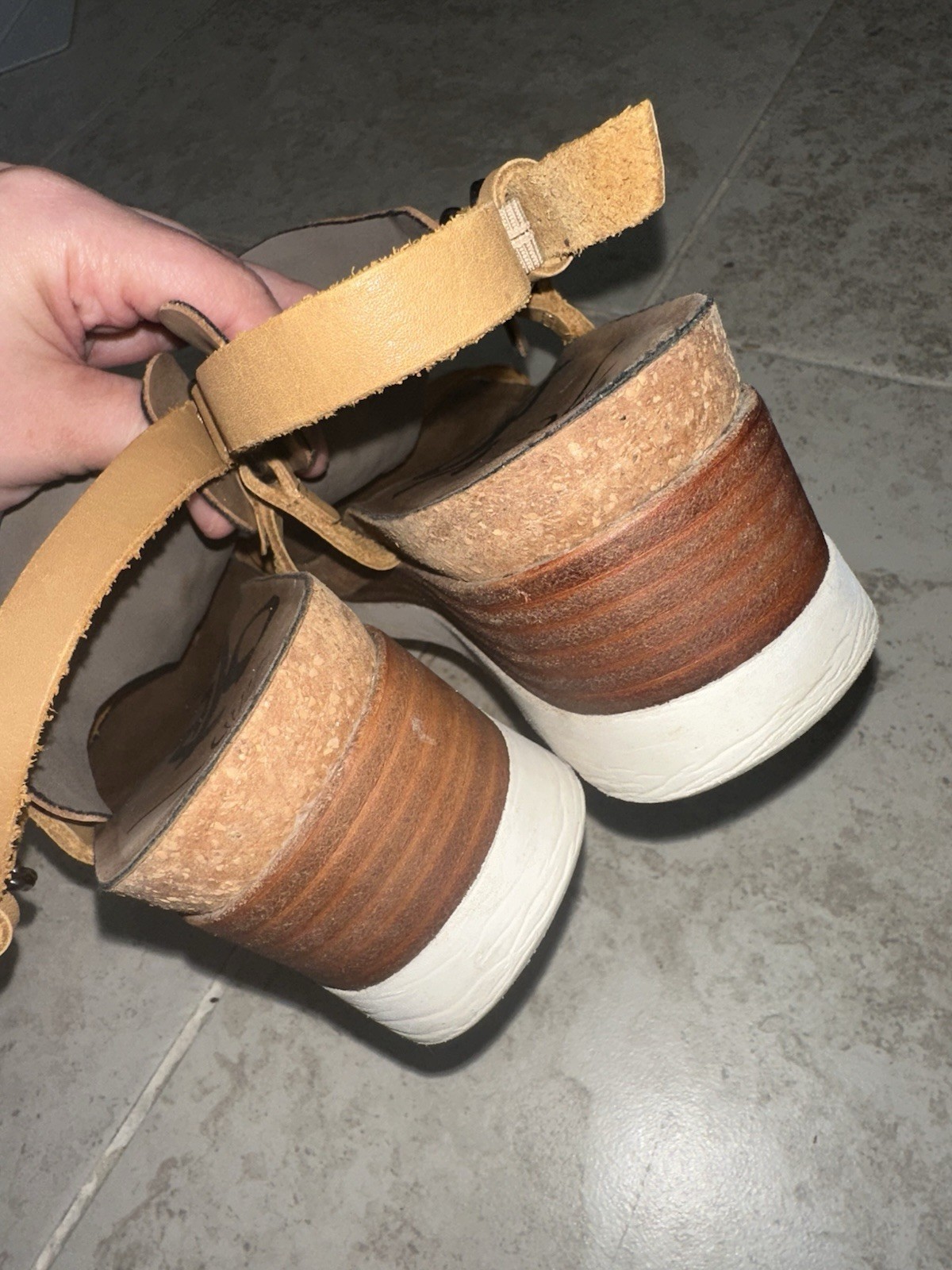 OTBT Boho Maverick Leather Studded Metallic Wedge Sandals Floral Detail Size 8