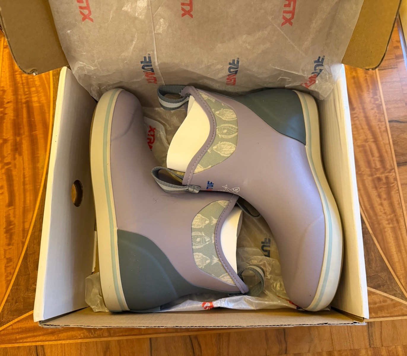 New in box – XtraTuf Salmon Sisters lavender ankle boots – size 6