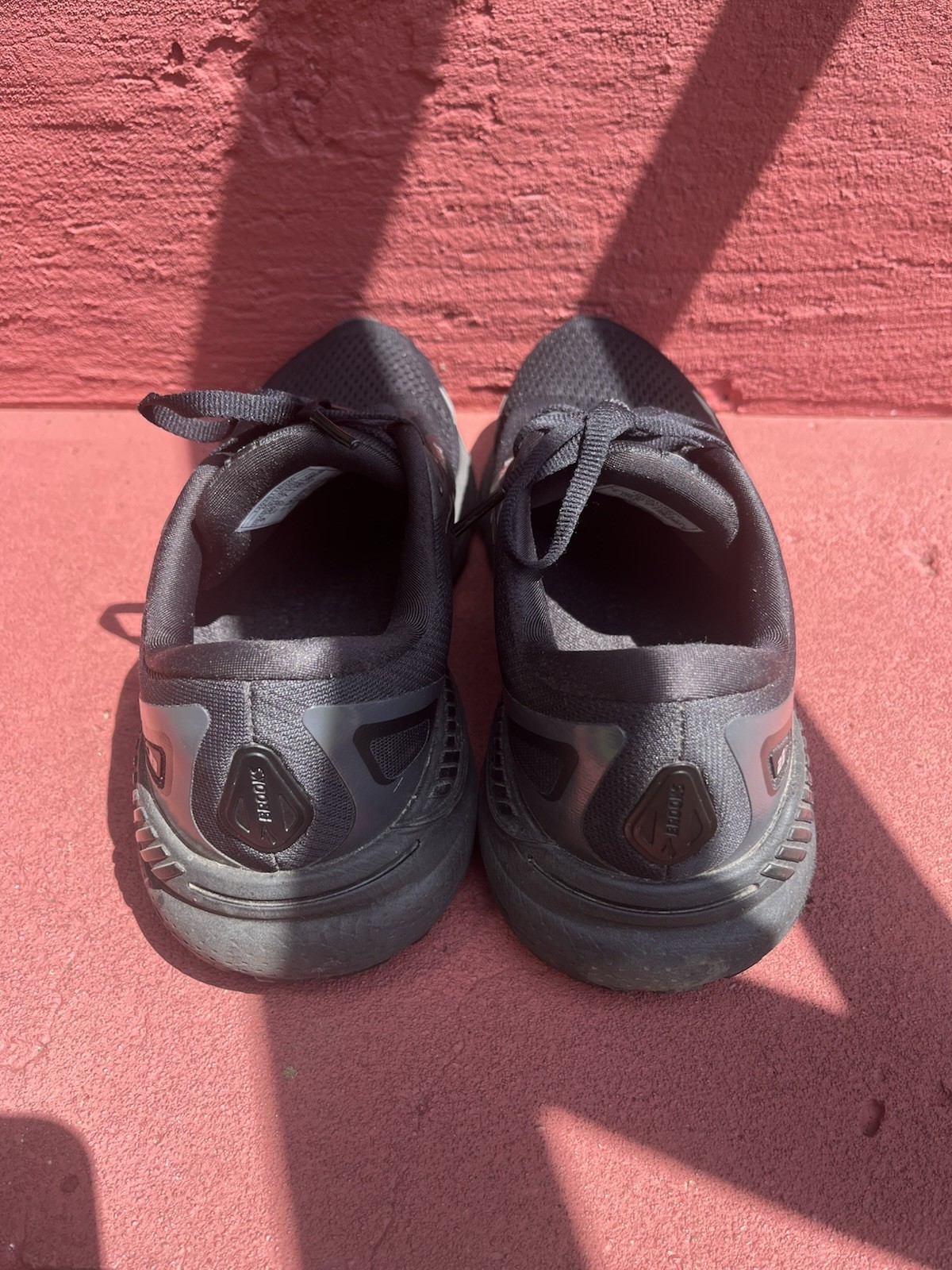 Brooks Adrenaline GTS 23 Women’s Black Mesh Lace-Up Low Top Running Sneakers