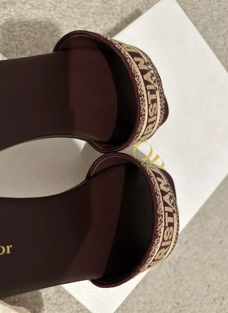 Dior Women’s Leather Dway Gold Burgundy Sandals Size 38