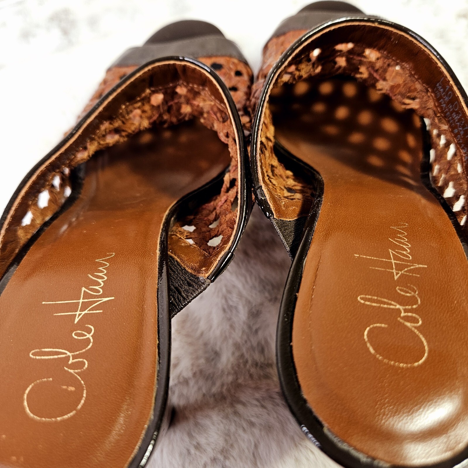 Cole Haan Women’s Brown Leather Woven High Heels Peep Toe 4.25″ Wood Heel D33775