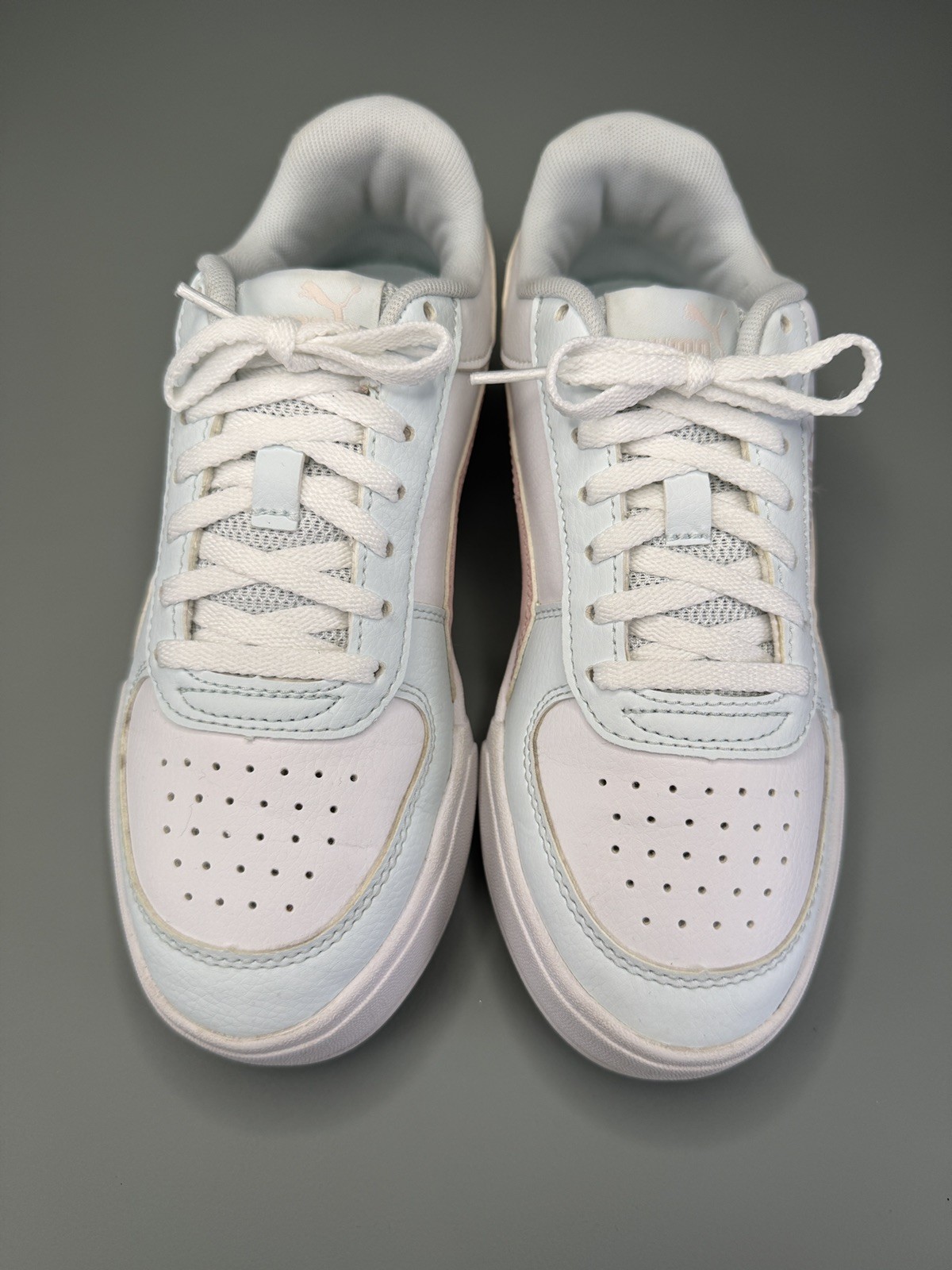 Puma Caven 2.0 Women’s Size 4 White Pink Casual Sneakers Excellent