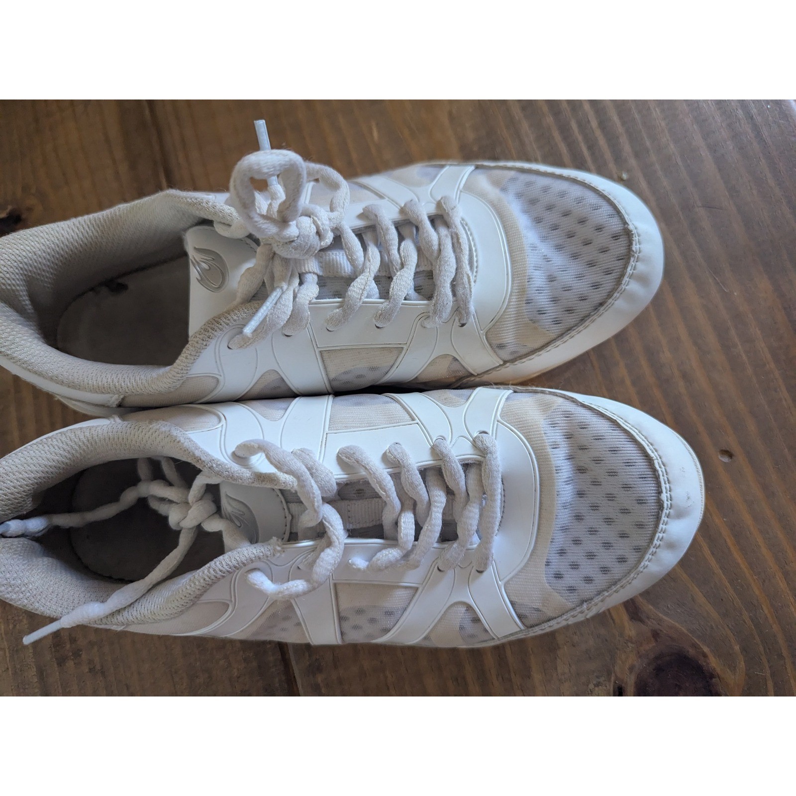 Eight Count Elevate Cheer Dance Sneakers White Athletic Shoes Women A8