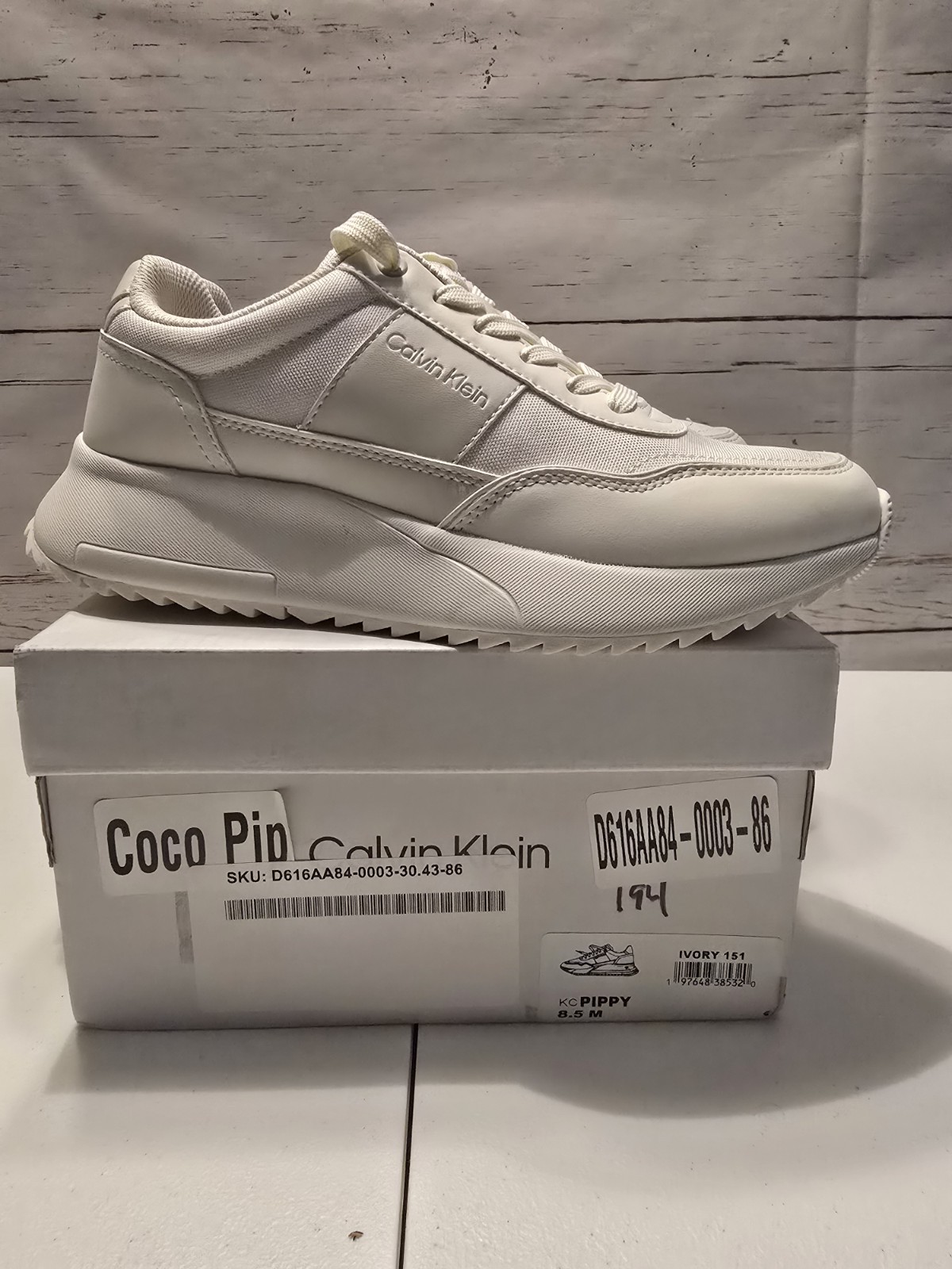 Calvin Klein Tennis Shoe Sneakers Womens 8.5 Pippy LaceUp White Casual Ivory NEW