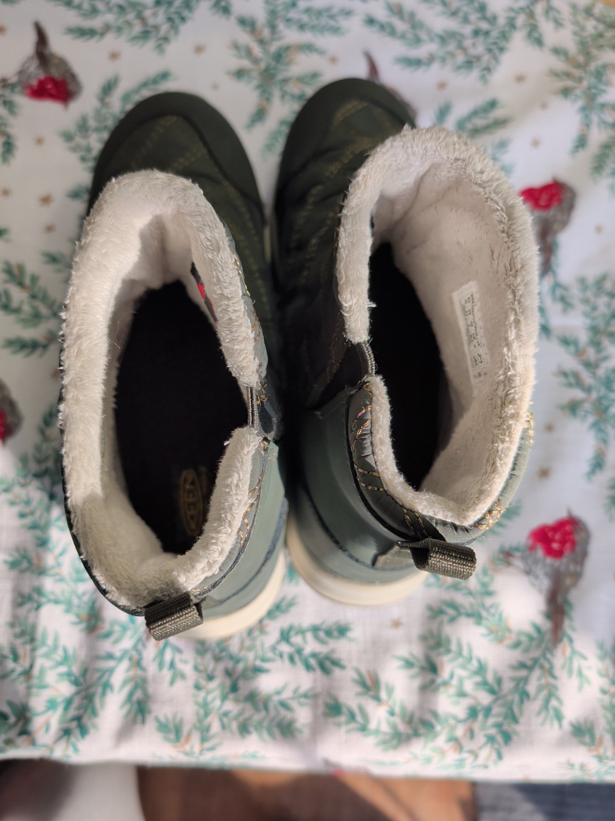 Keen – Terradora II Wintry Pull-On Waterproof – Rosin/Dark Olive 8.5US/EUR 40/7