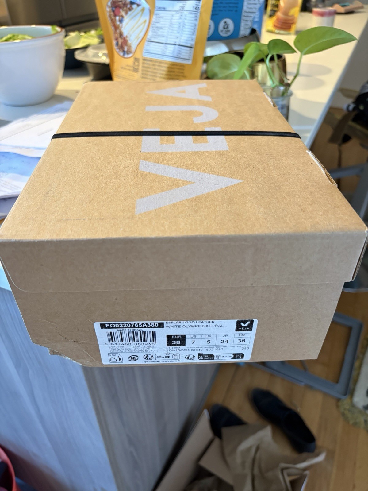 *Brand New In Box VEJA Esplar Sneakers Leather White Purple US 7 EU 38*FREE SHIP