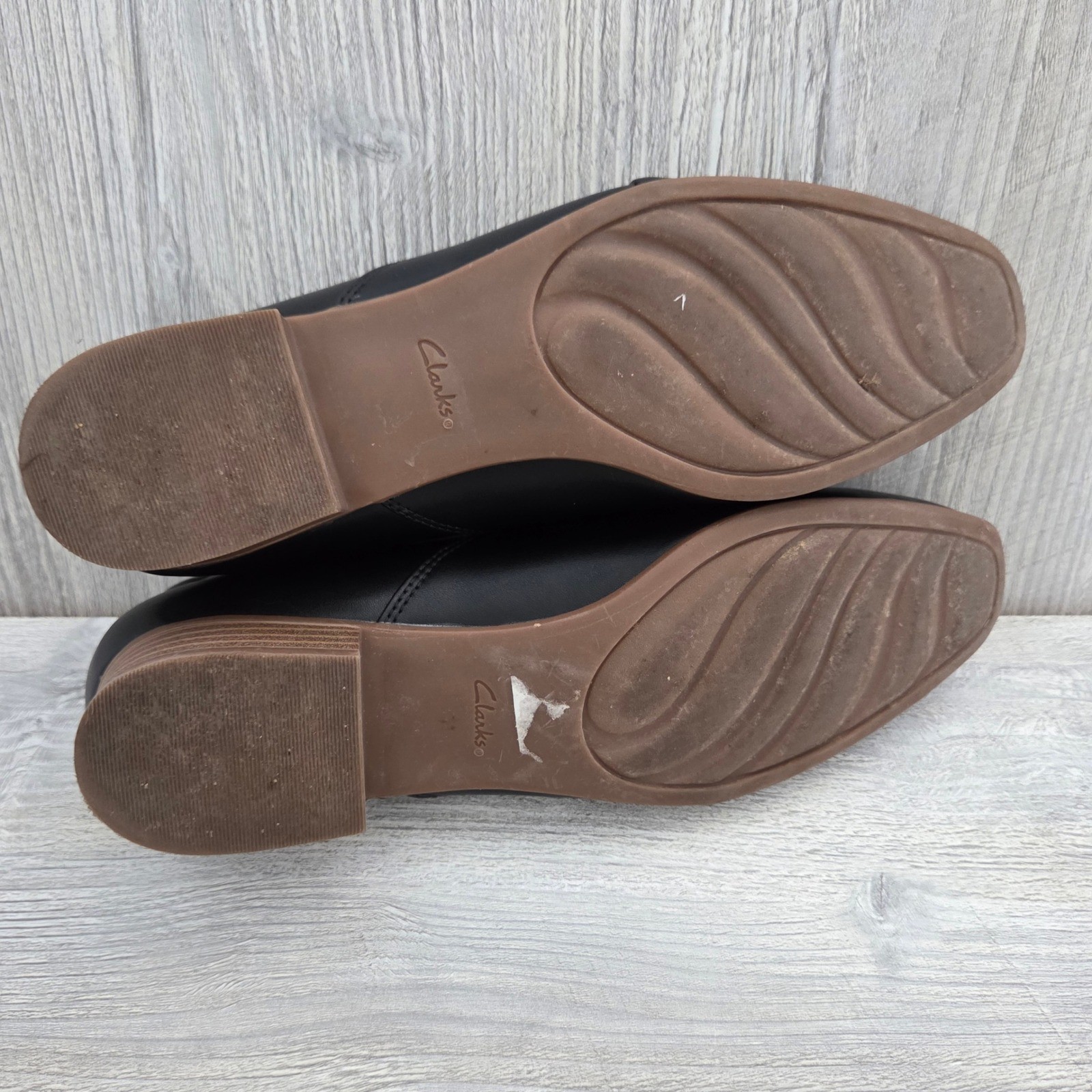 Clarks Loafers Black Ultimate Comfort Leather Slip On Womens 11