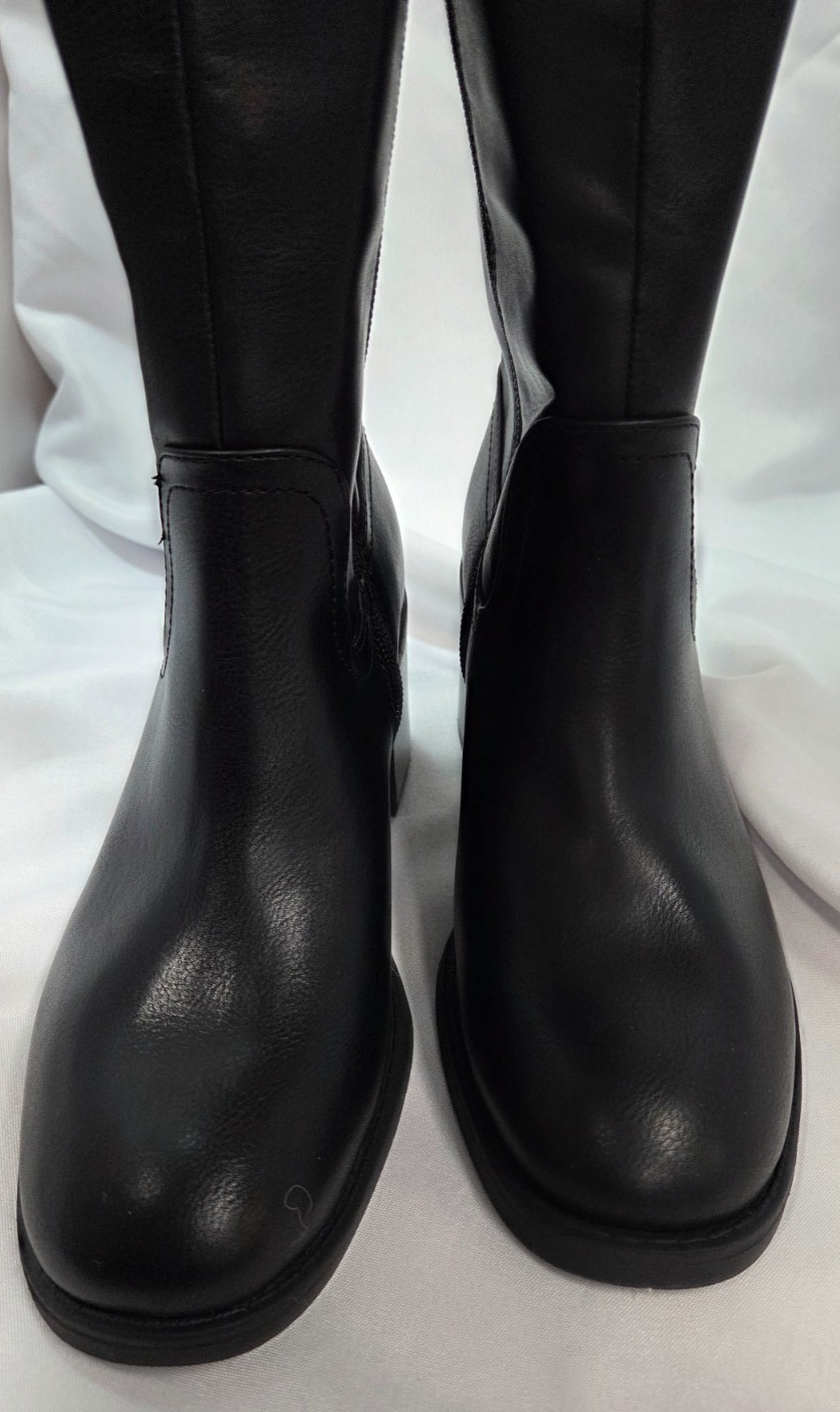 B.O.C Black Leather Side Zip Knee High Riding Boots Size 8.5M