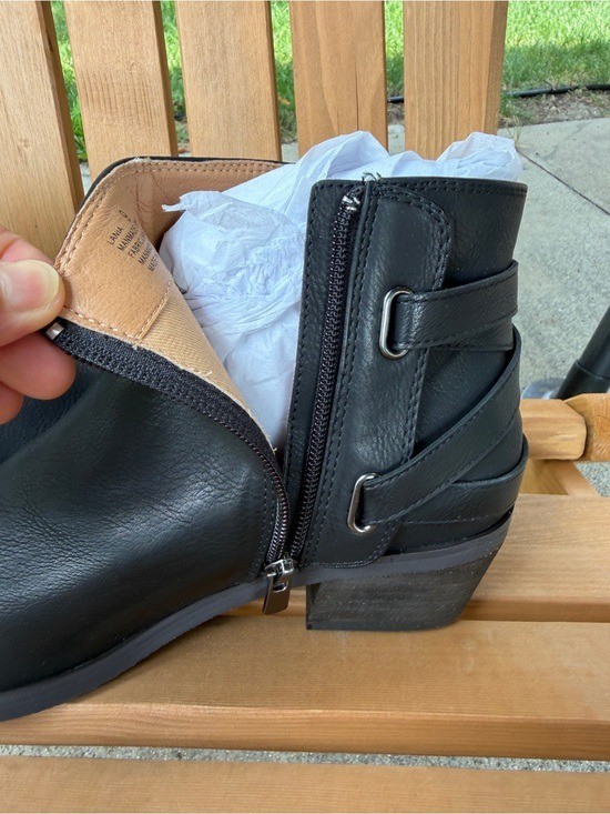 Yellow Box Lania Black Ankle Booties Size 9 Strappy Ring Accent Low Block Heel
