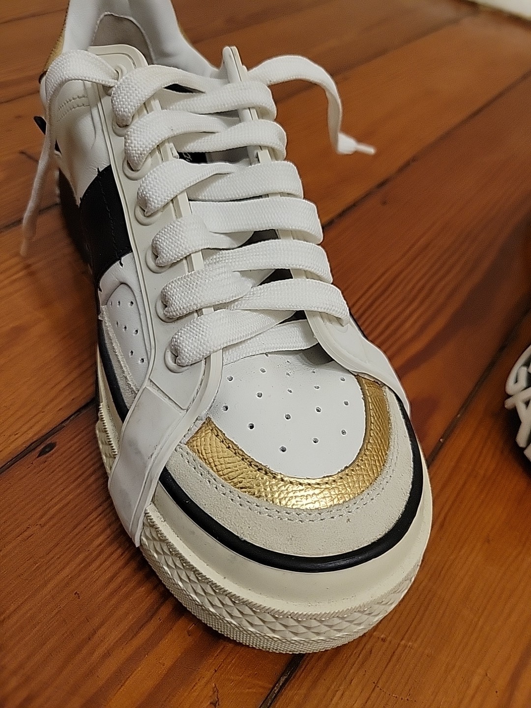 Dolce Gabbana Custom 2.zero Low Top White Gold Street Style Luxury Sneaker 38.5