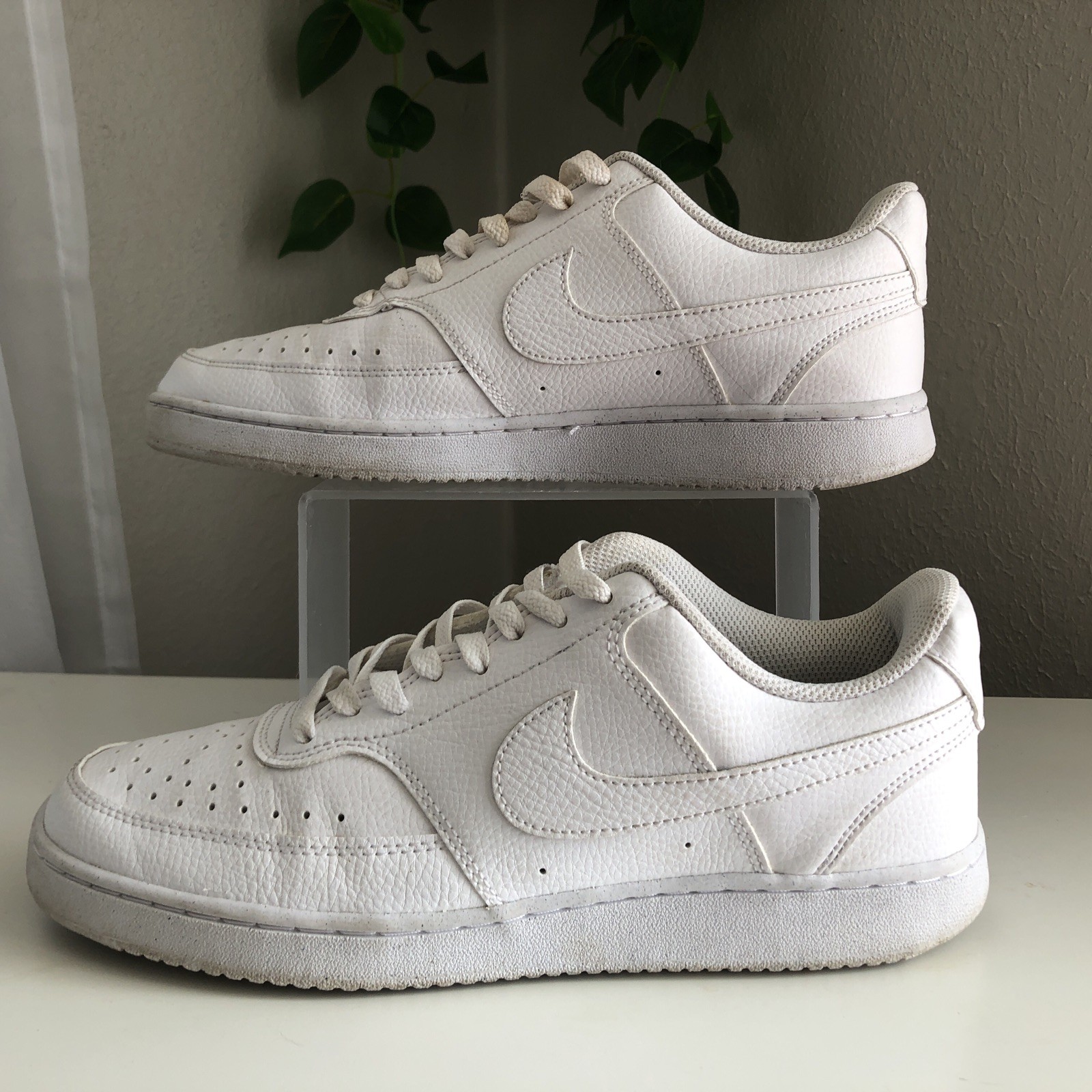 White Nike Leather sneakers DH3158-100 Worn Once. W Size 10 P8