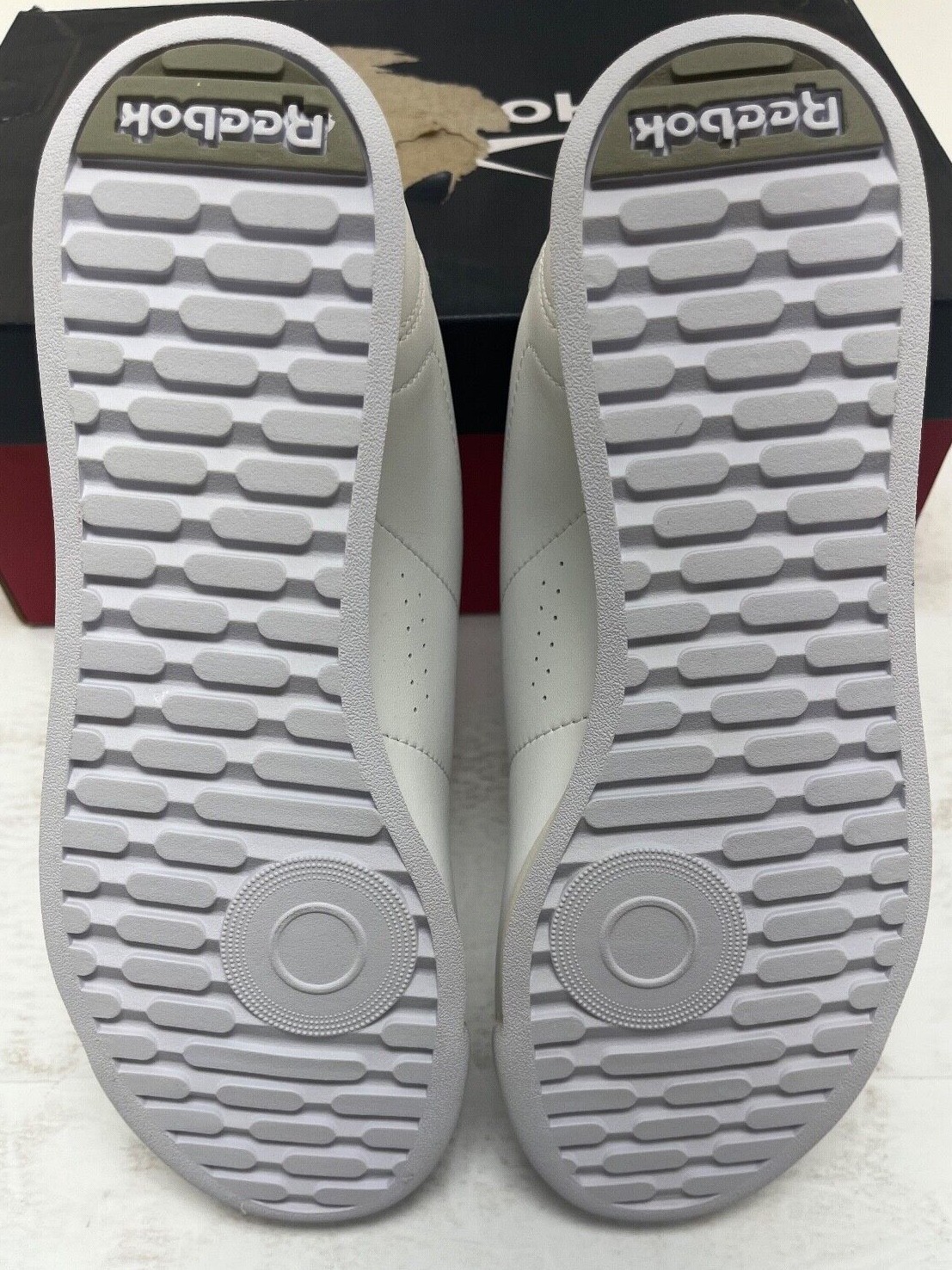 REEBOK Princess Women’s White Classic Shoe Style #1475 NWD FREE Shipping