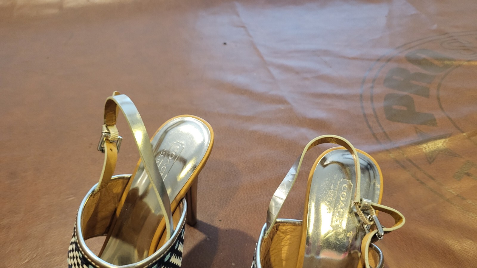 Coach Steffi Blue Tan And Silver Slingback sandal Pump SZ 9.5 4″ HEEL, EUC!