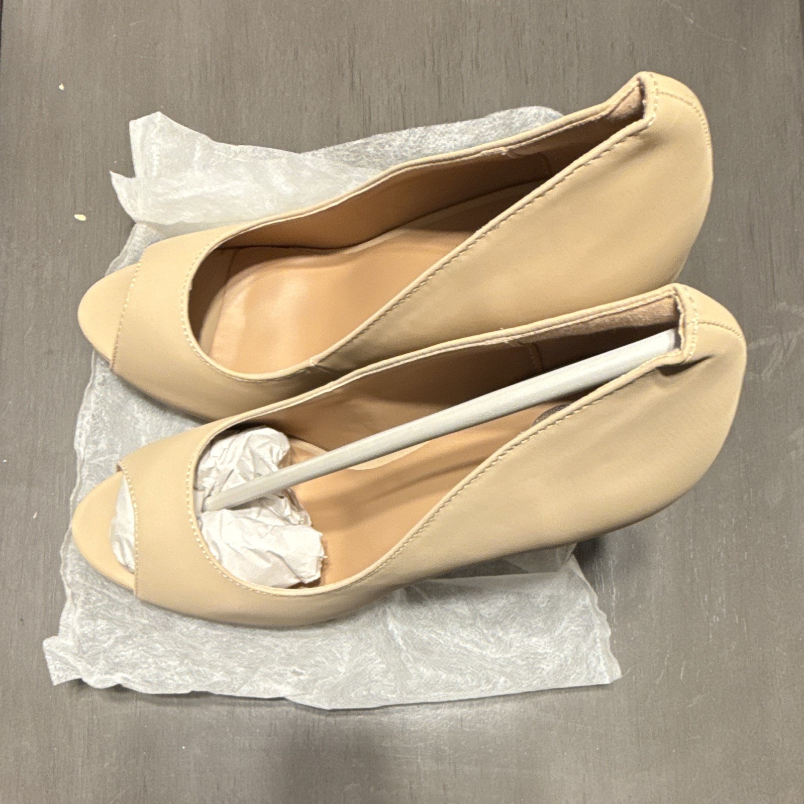 Nude Peep Toe Stiletto Pump Heels Slip-On Solid Women’s US Size 8