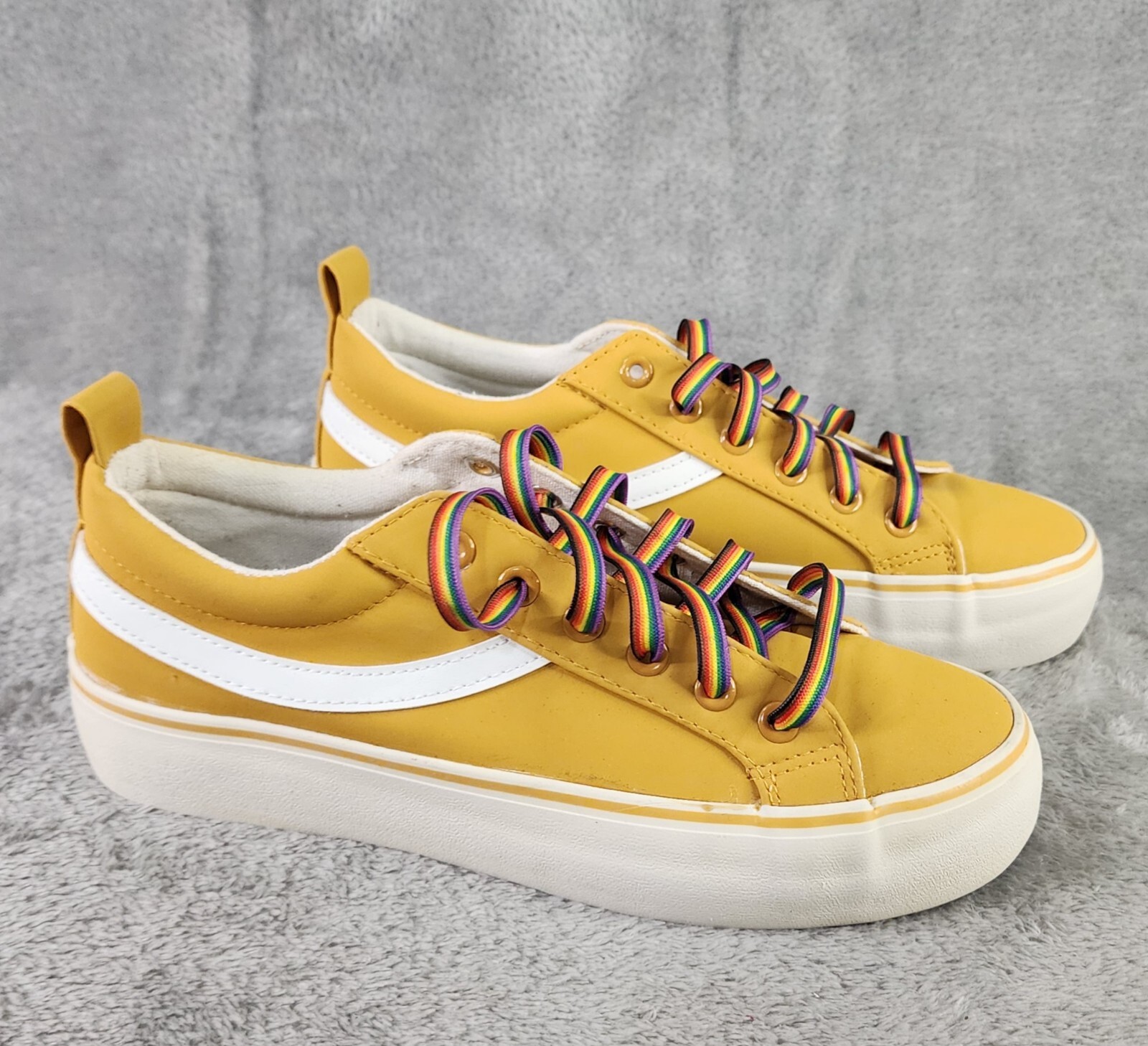 Primark Shoes Womans Size 7 Yellow Synthetic Casual Rainbow Lace Up Sneakers