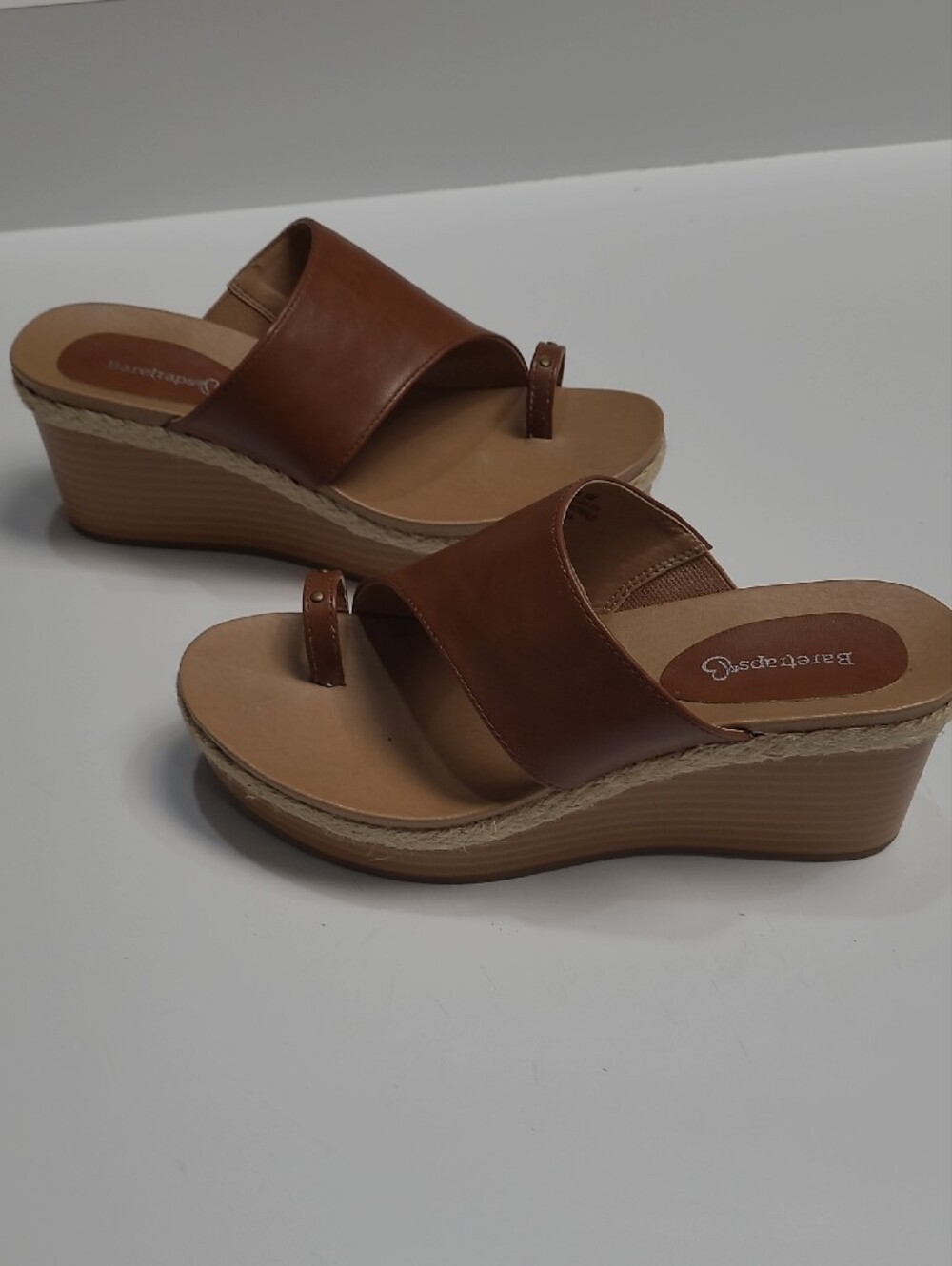 BareTraps Lynn Brown Toe Ring Wedge Platform Sandals – Size 6