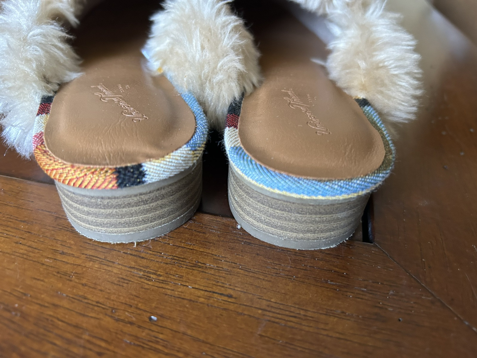 Universal Thread faux fur lined chevron mules shoes 6.5 bibiana rainbow