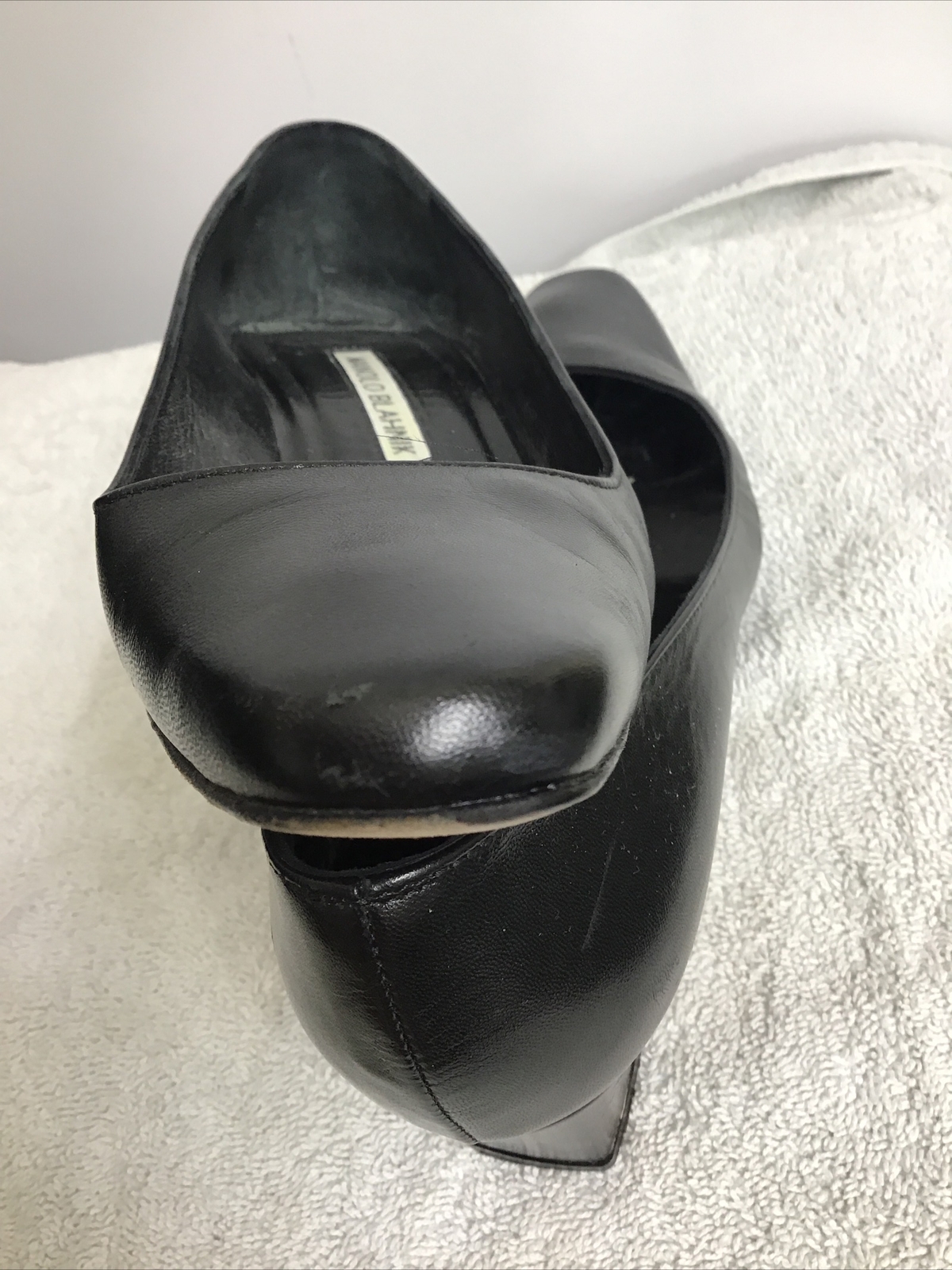Manolo Blahnik Low Heel Black Leather Pump Semi Round Toe Size 35.5
