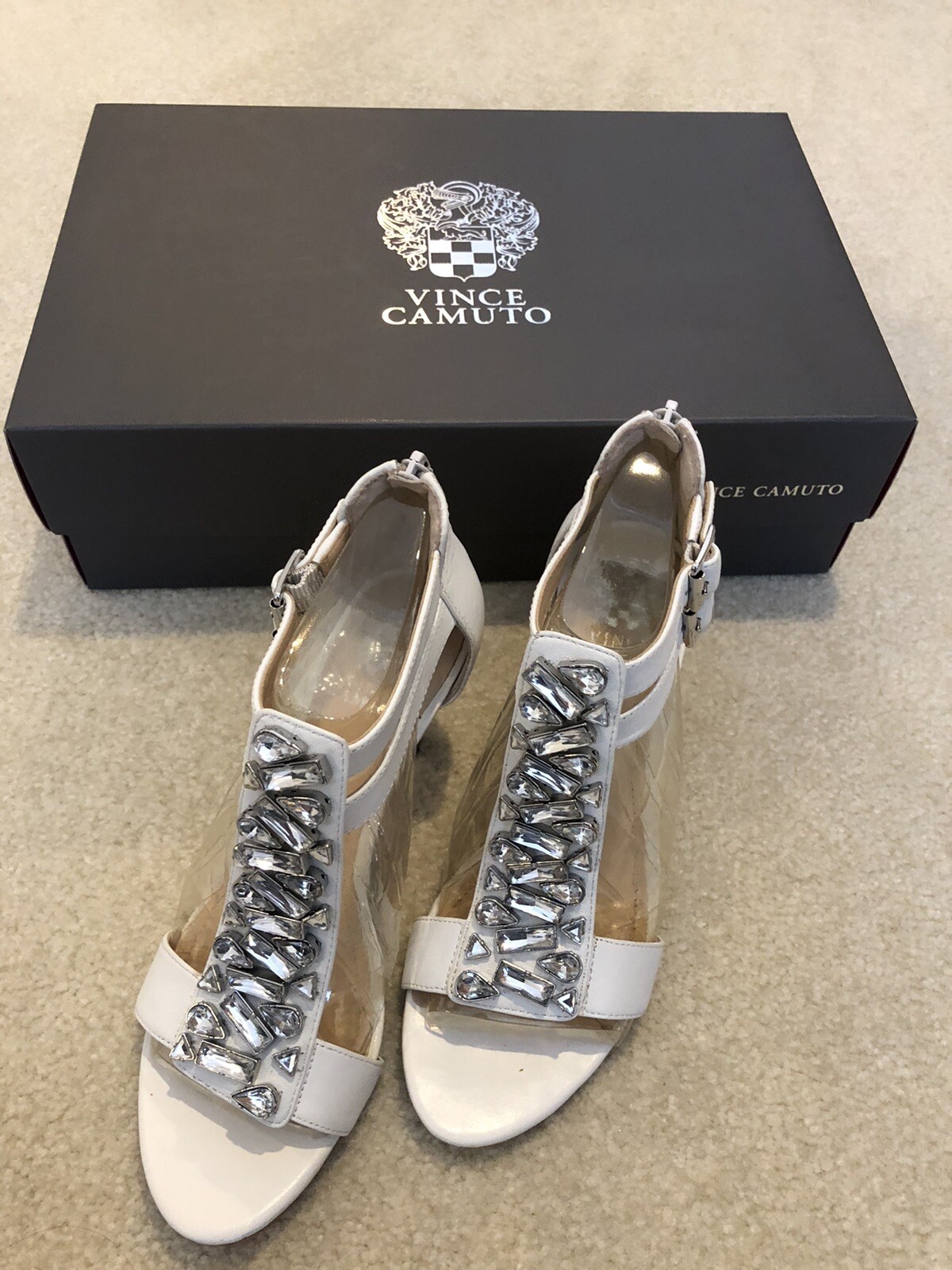 VINCE CAMUTO VC-MYSTICAL IVORY SIZE 6M